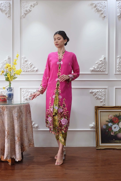 Image of ZAALI - Long Kebaya Fuschia Rose