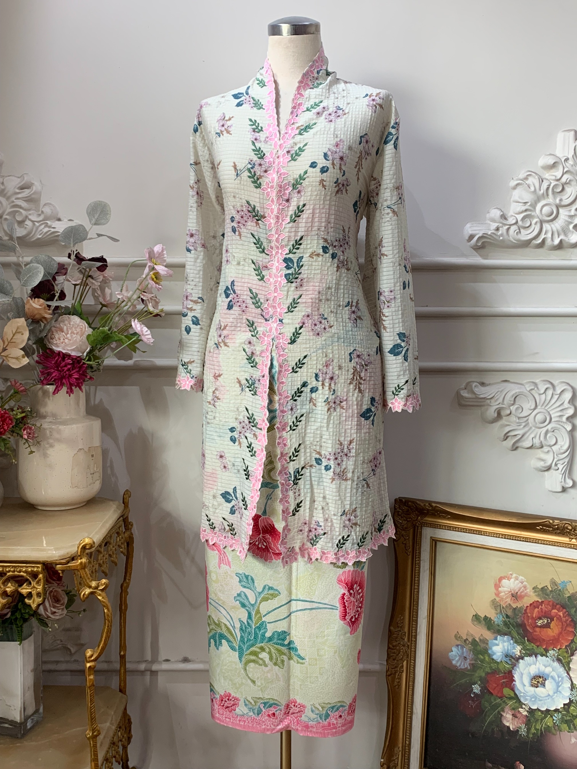 Long Kebaya Little Jasmine Set