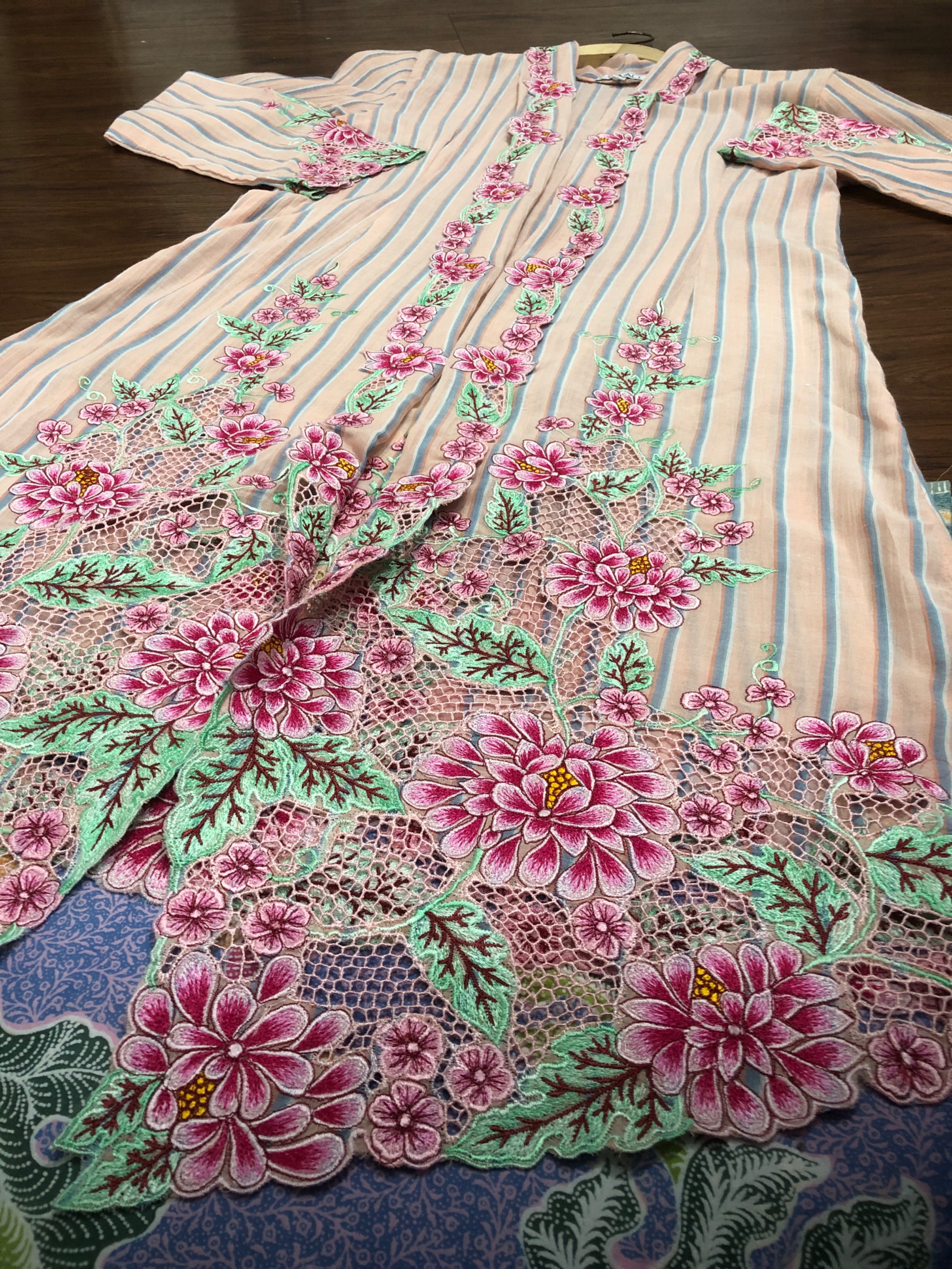 Long Kebaya Dahlia