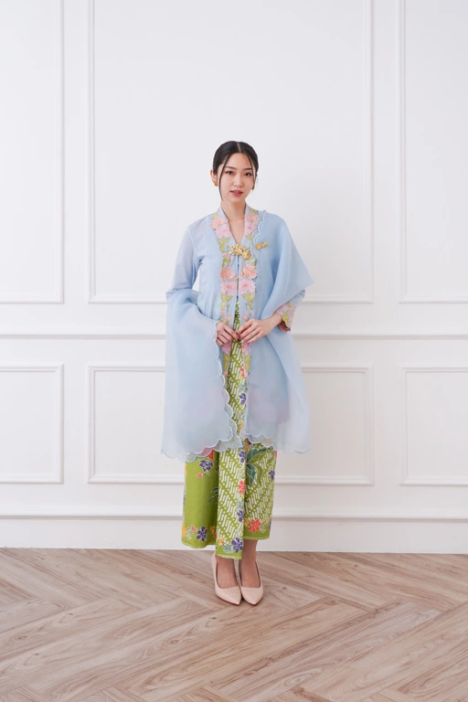 Image of ZAALI - One Set Kebaya Seruni with Skirt and Shawl