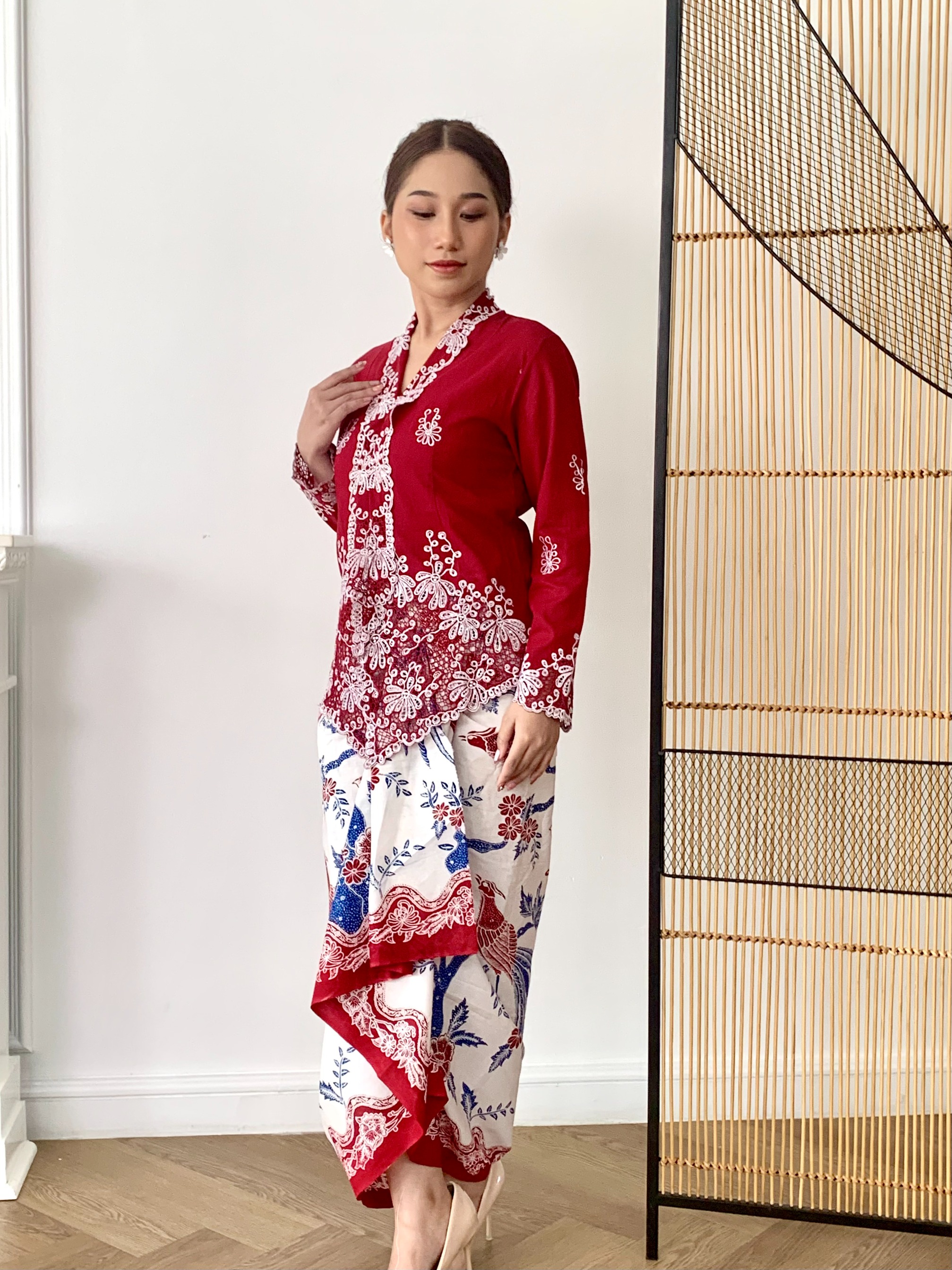 ZAALI - Kebaya Seruni Two Tone Embroidery