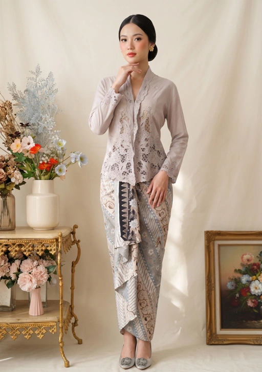 Image of ZAALI - Kebaya Dara Azalea One Tone