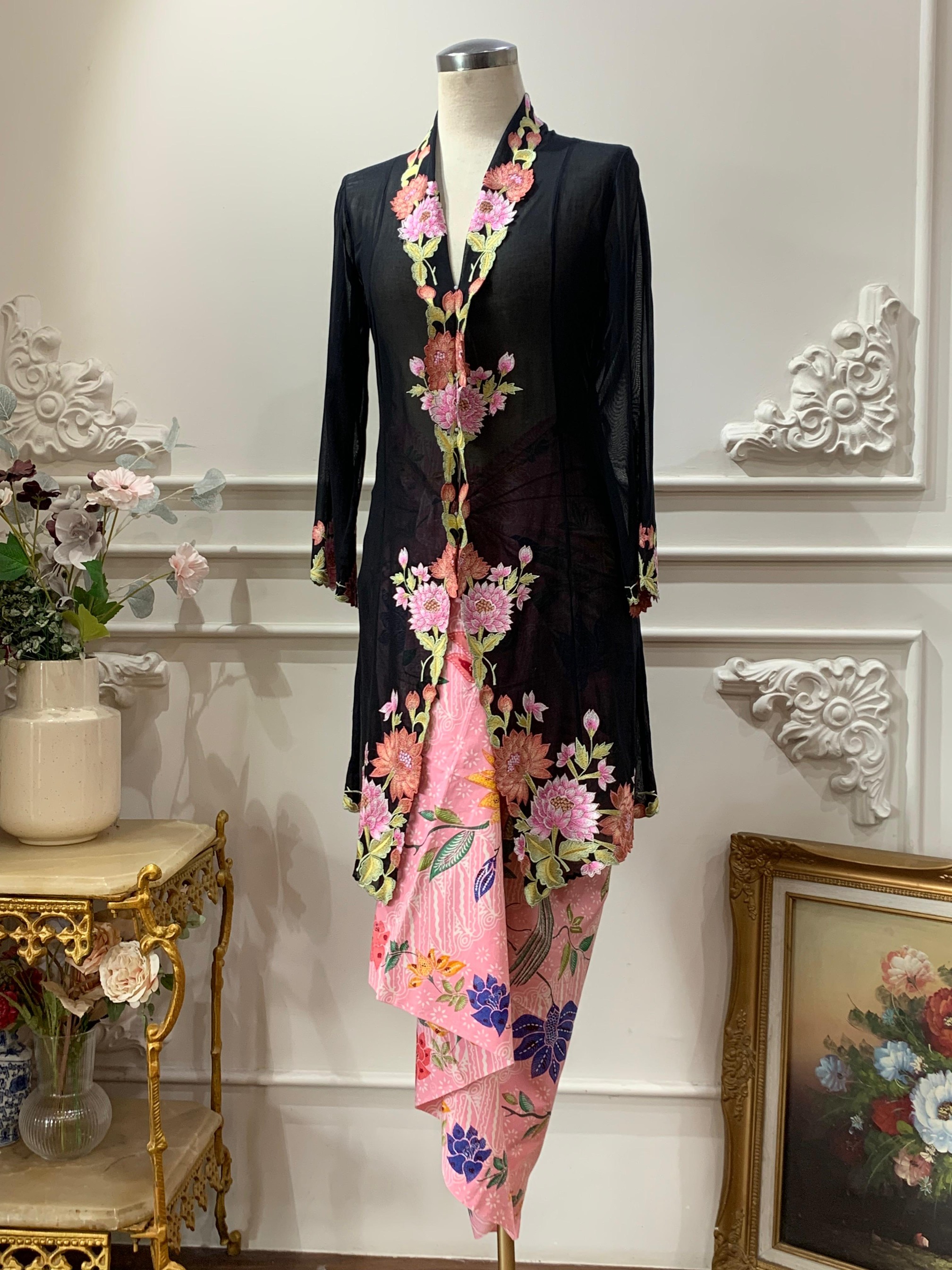 ZAALI Long Kebaya Seruni with Batik Skirt