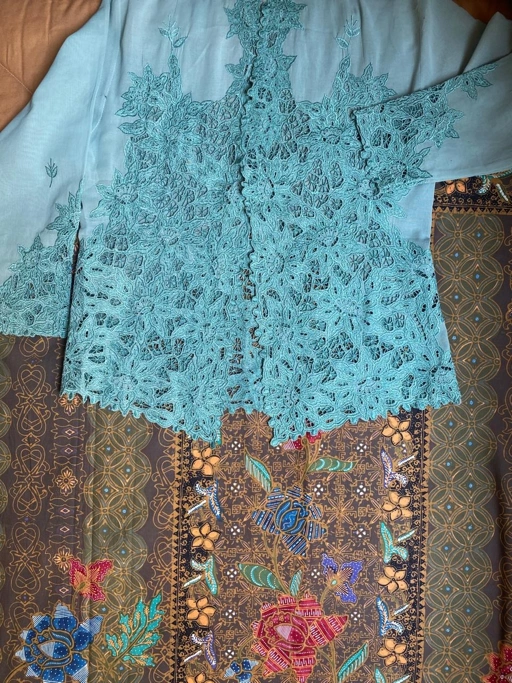 Image of ZAALI - Kebaya Zinnia Tosca