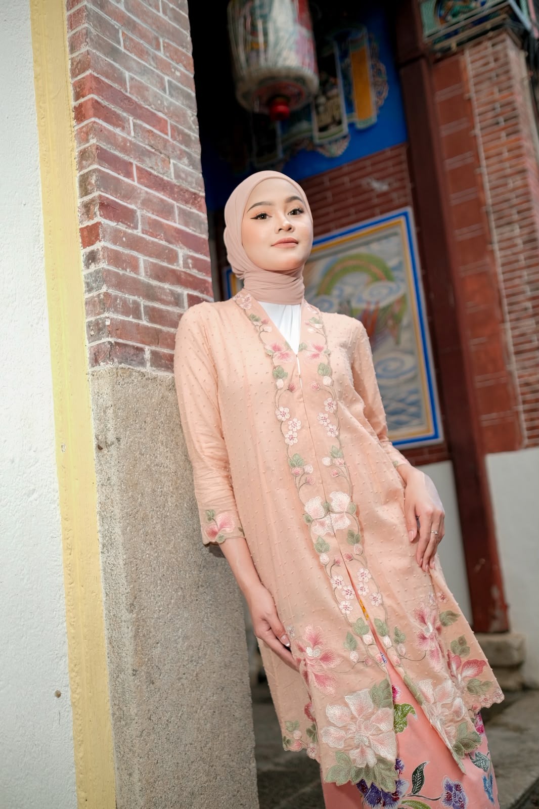 ZAALI - Kebaya Labuh Amaryllis