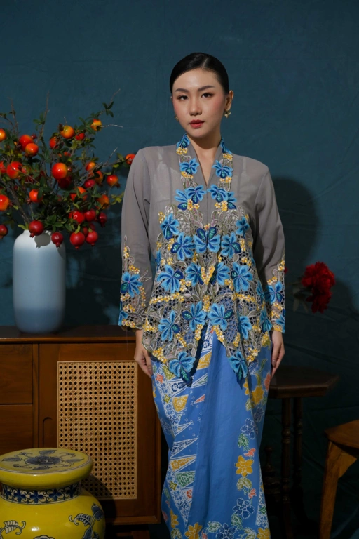 Image of ZAALI - Kebaya Dara Hibiscus 