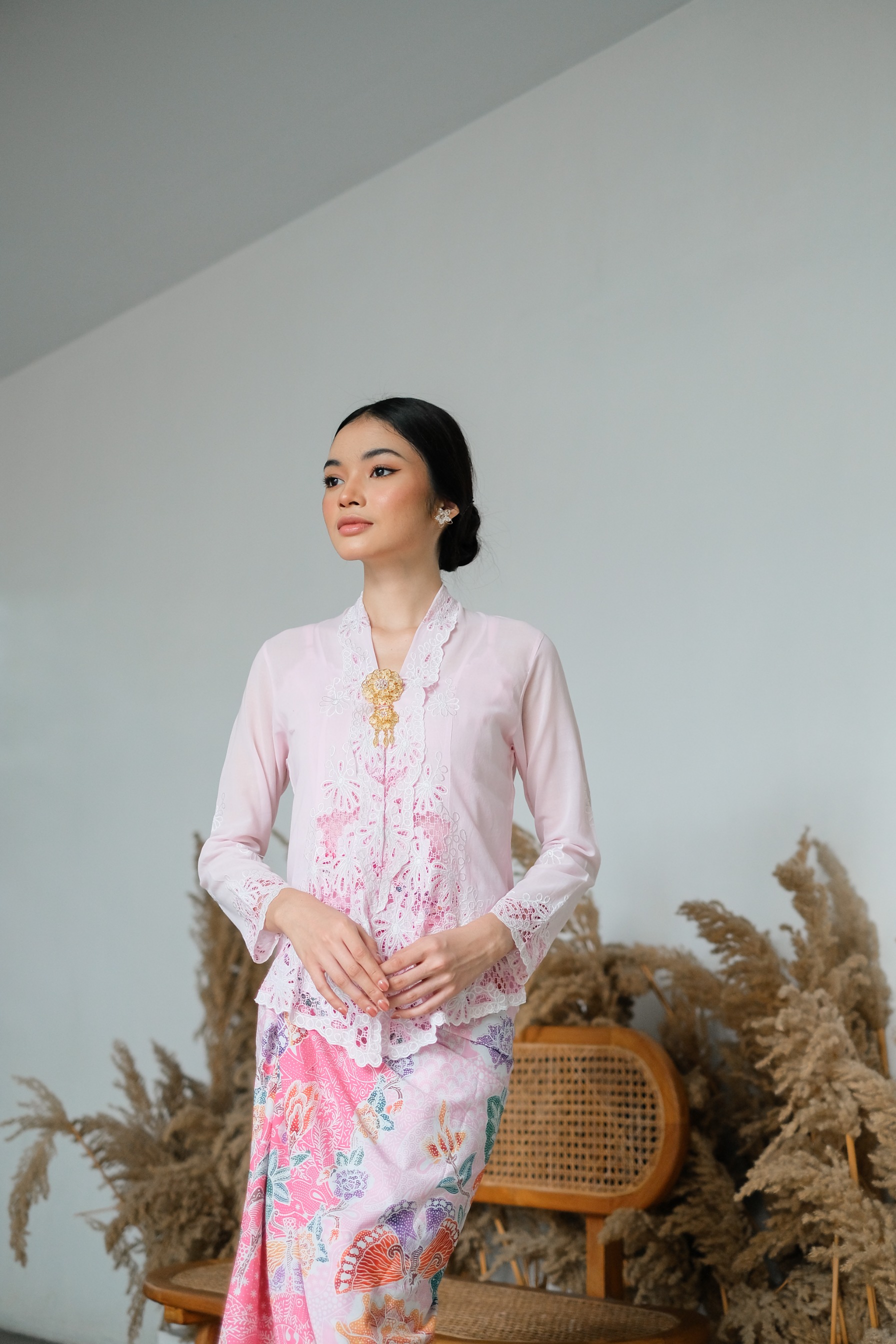 ZAALI - Kebaya Seruni Two Tone Embroidery