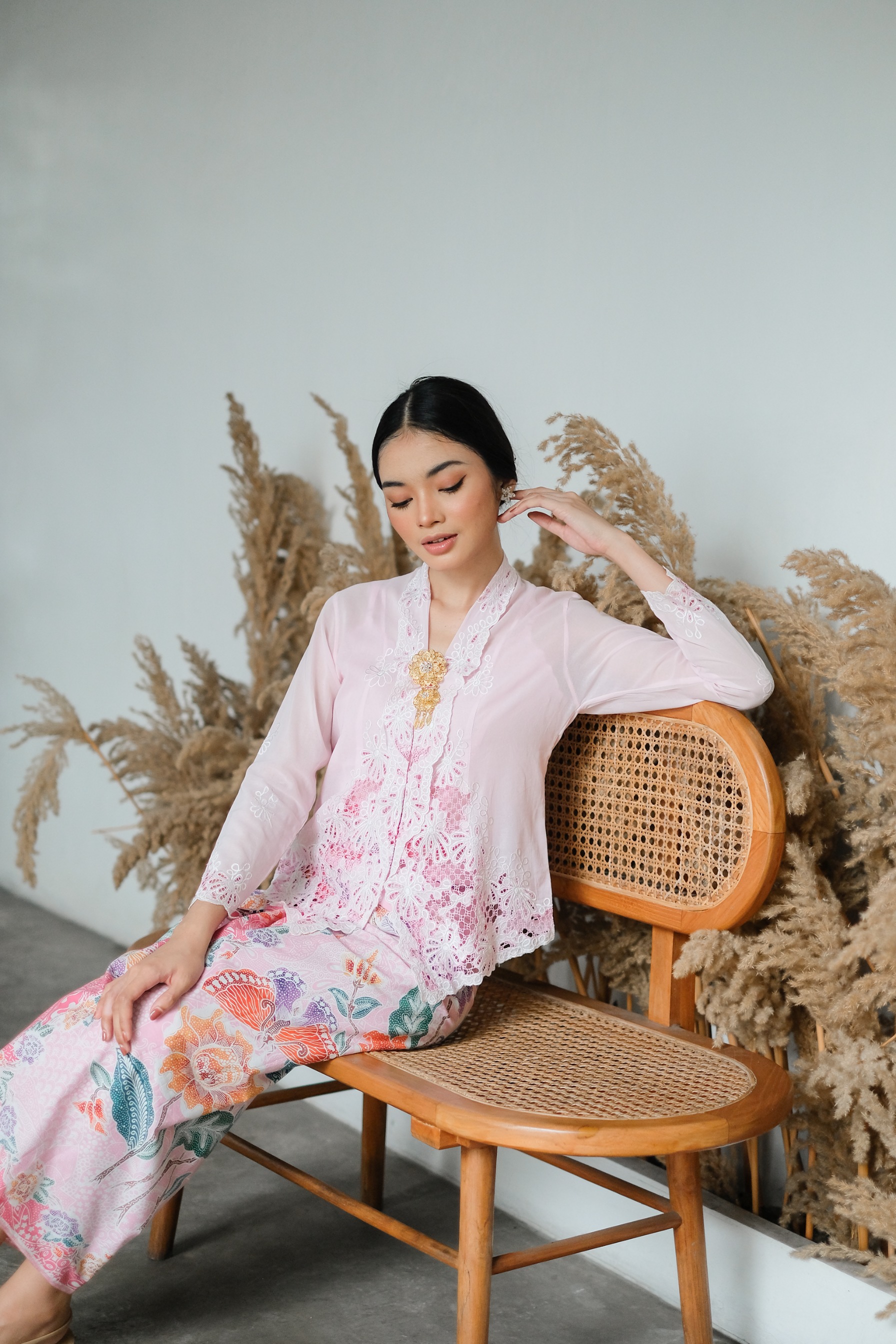 ZAALI - Kebaya Seruni Two Tone Embroidery