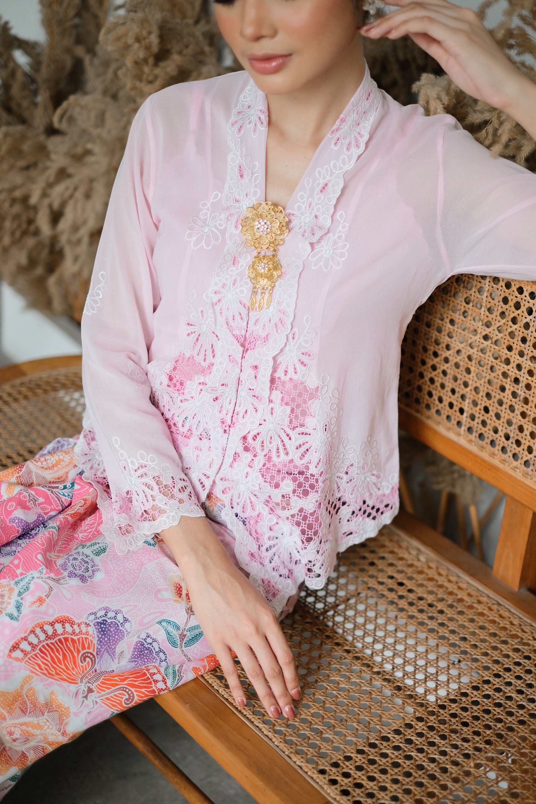 ZAALI - Kebaya Seruni Two Tone Embroidery