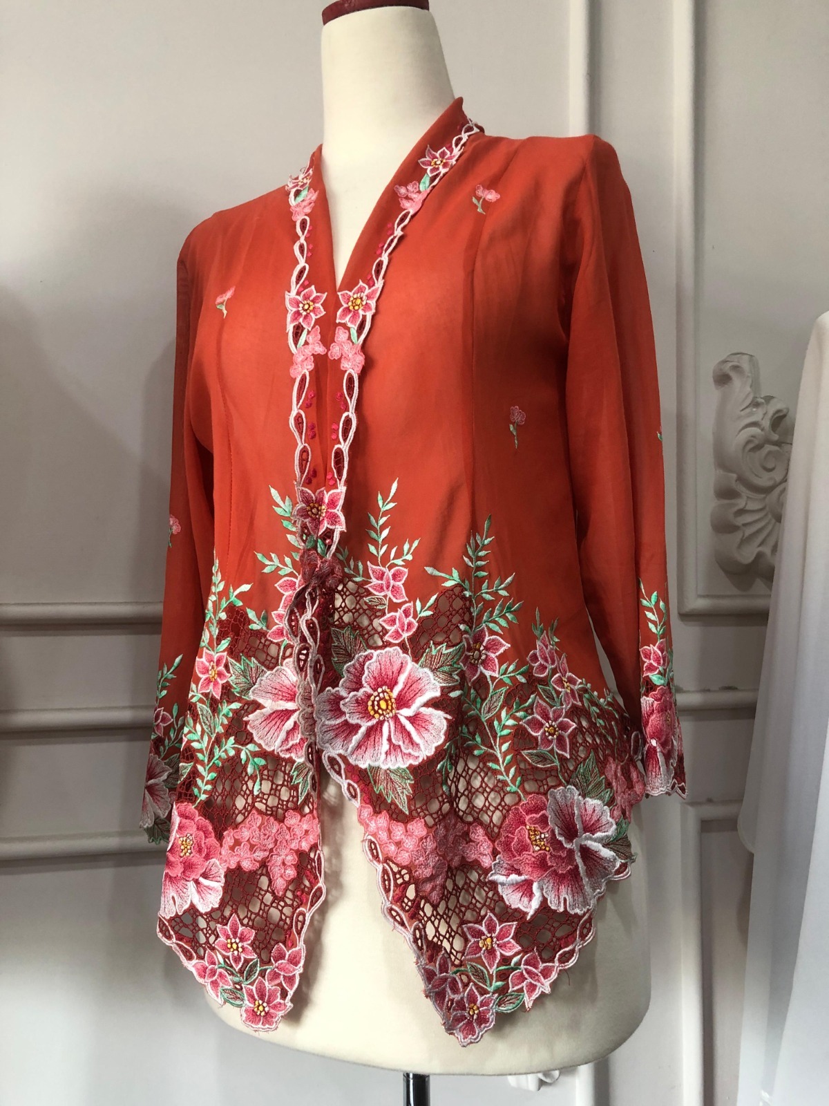 ZAALI - Kebaya Peony Embroidery