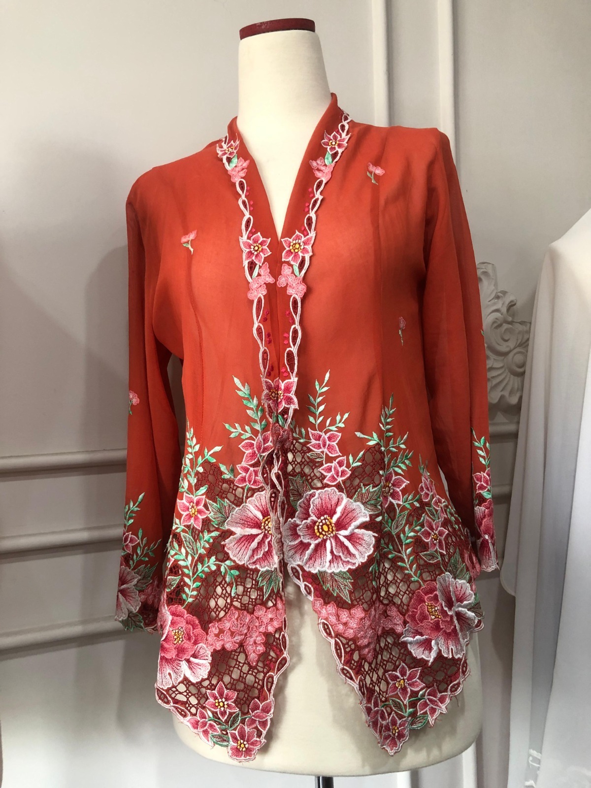 ZAALI - Kebaya Peony Embroidery