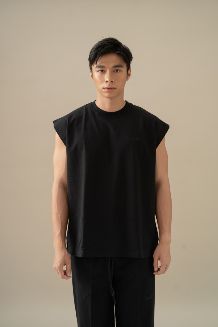 Signature Sleeveless Tee Antidot Studios