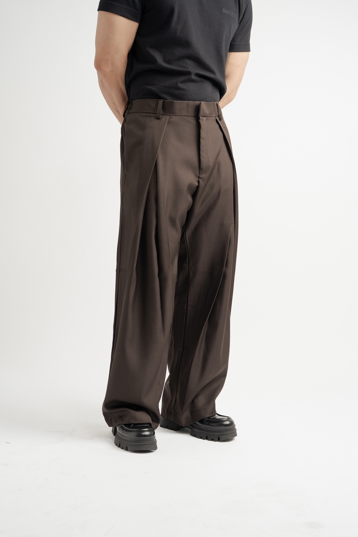 Ethan Pleated Pants