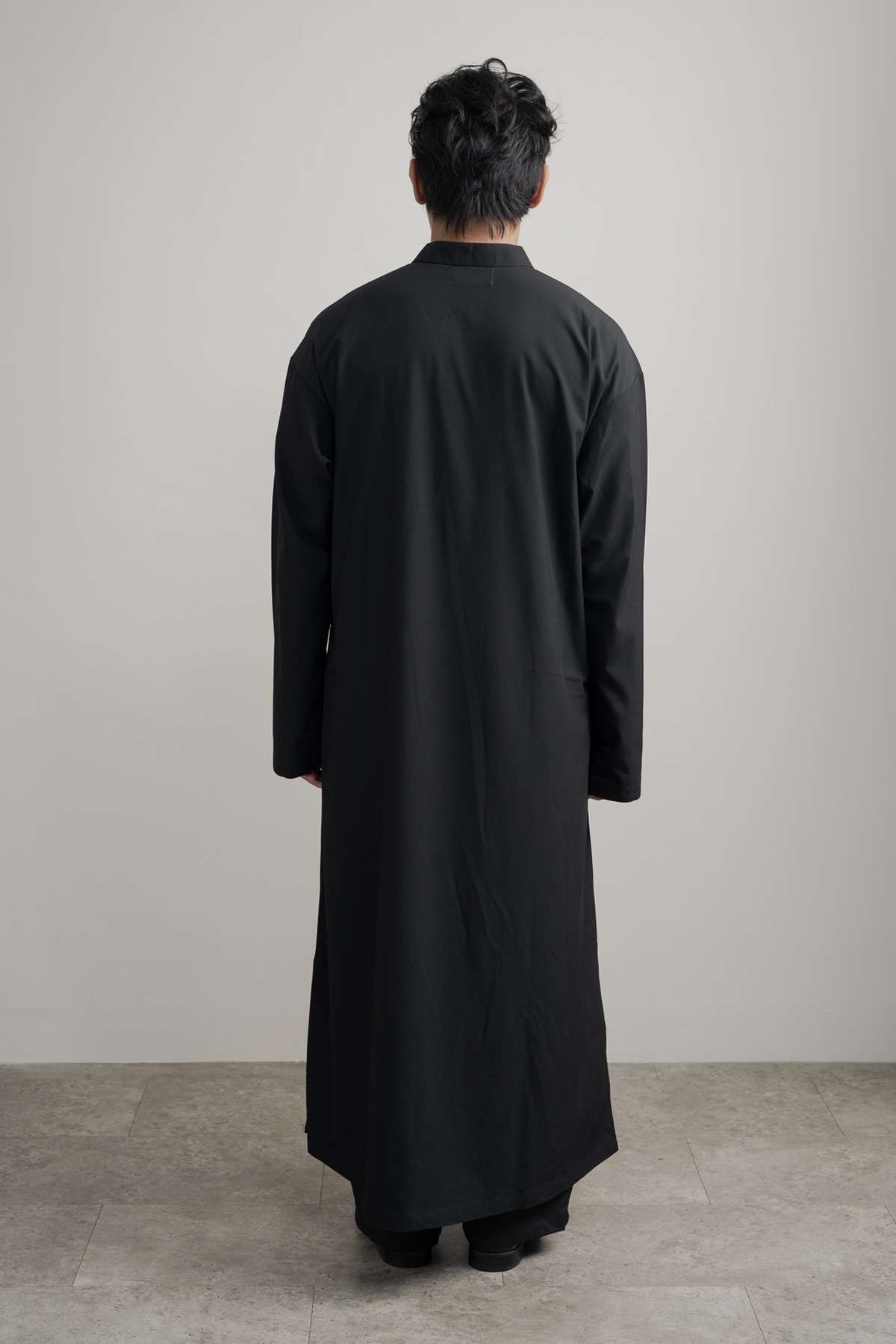 Malik Thobe in Black