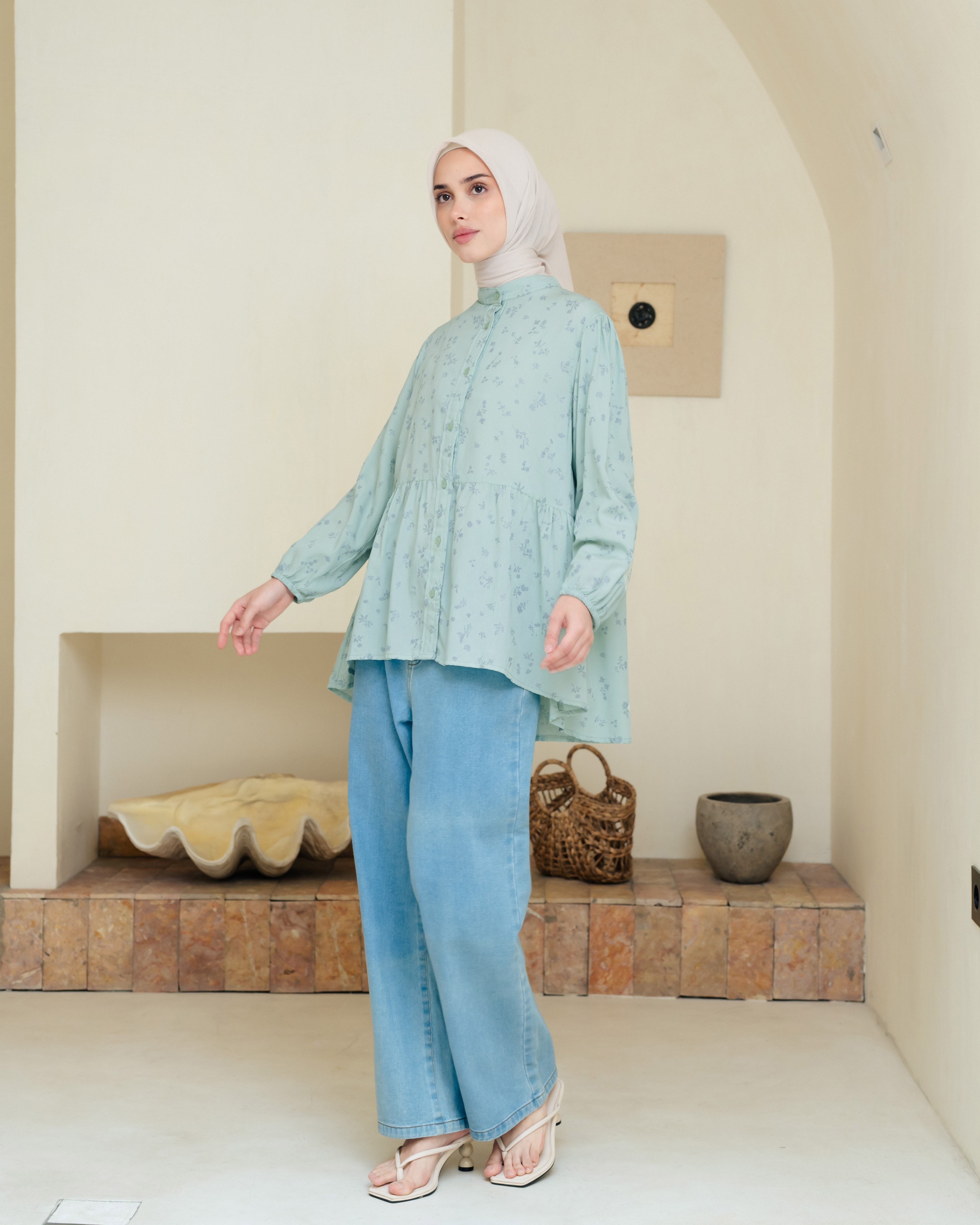 Lights.clo - Cyra Blouse