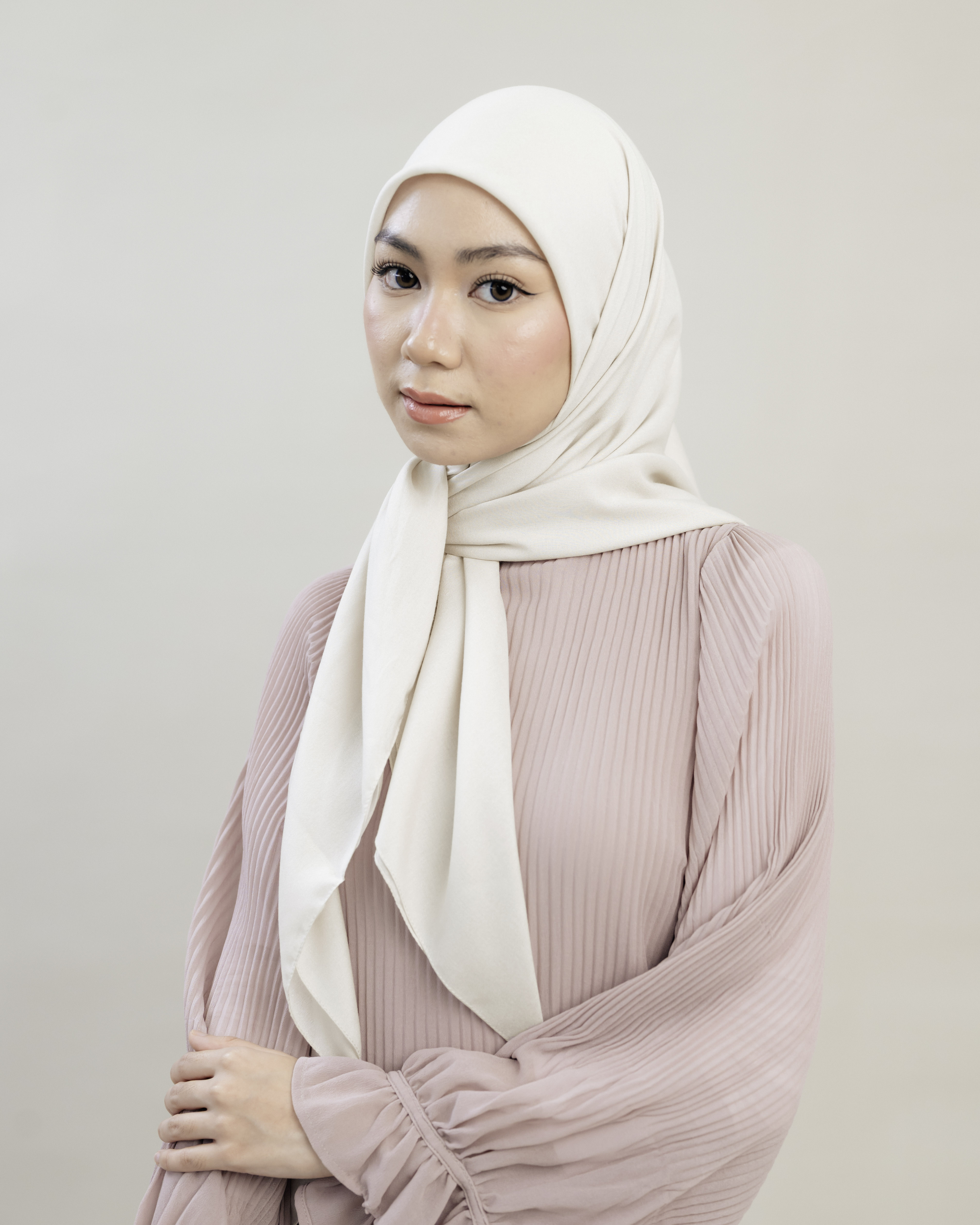 Lightsclo - Voal - Raya Series