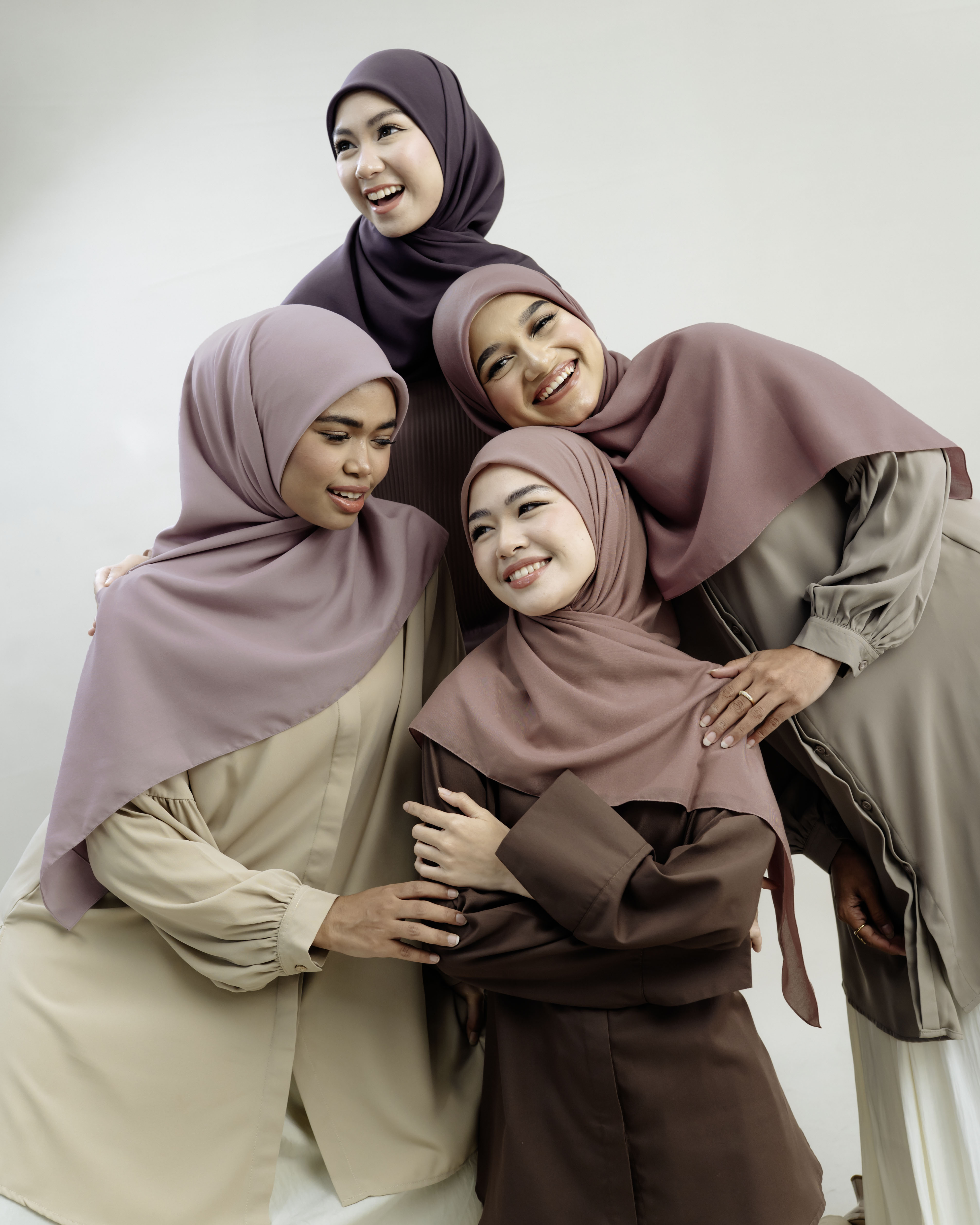 Lightsclo - Voal - Raya Series