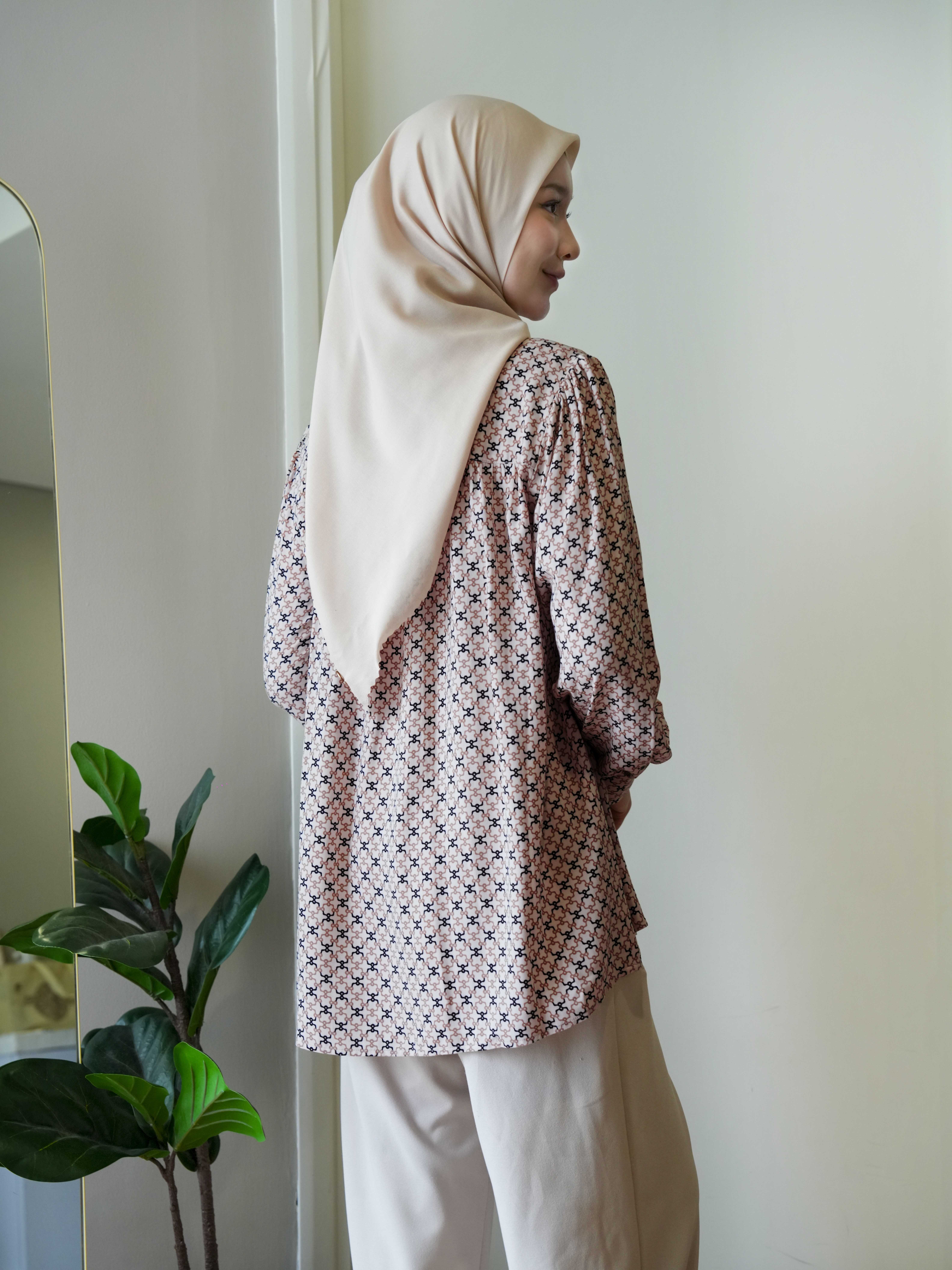 Lightsclo - Cyra Blouse