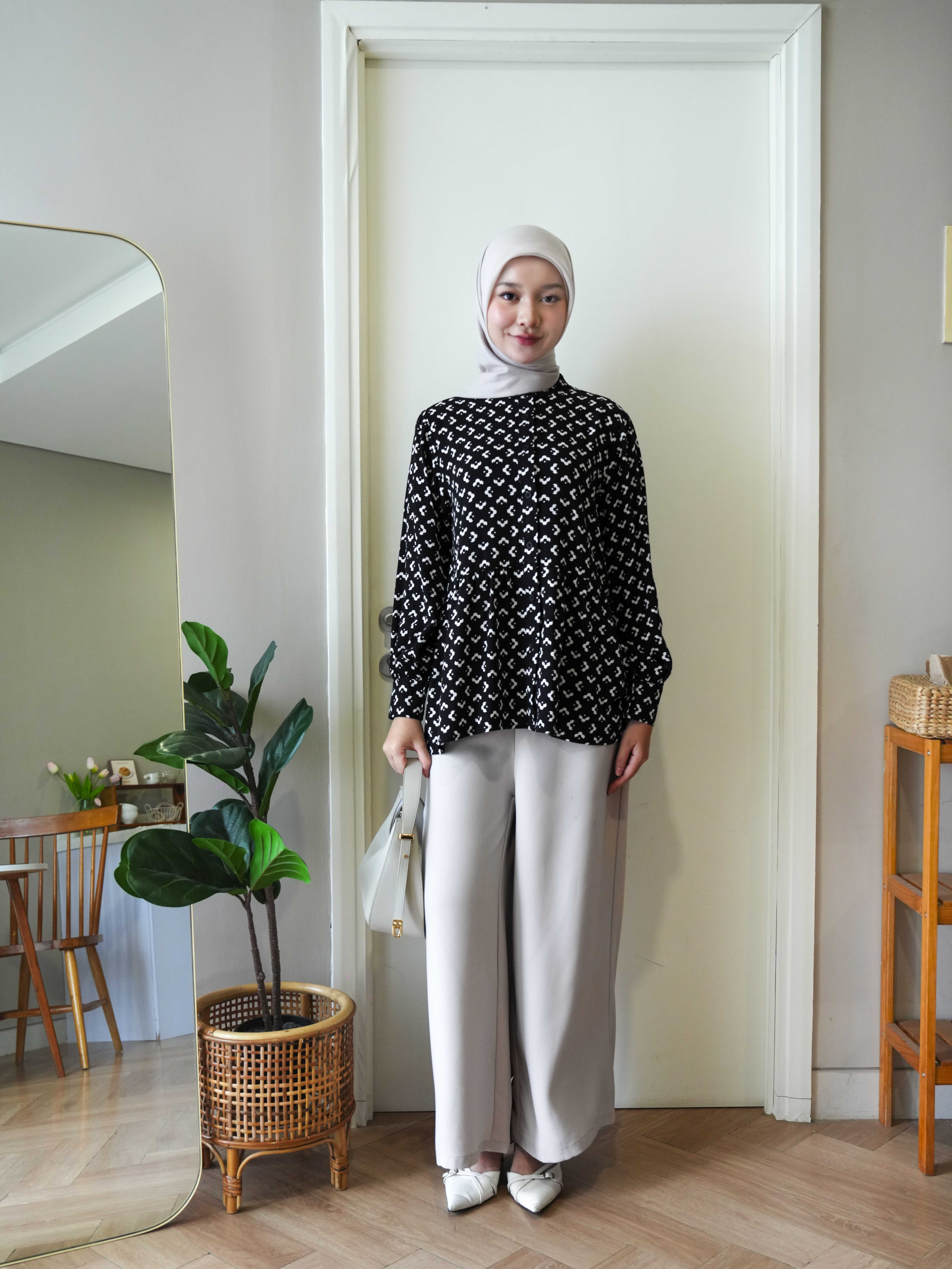 Lightsclo - Cyra Blouse