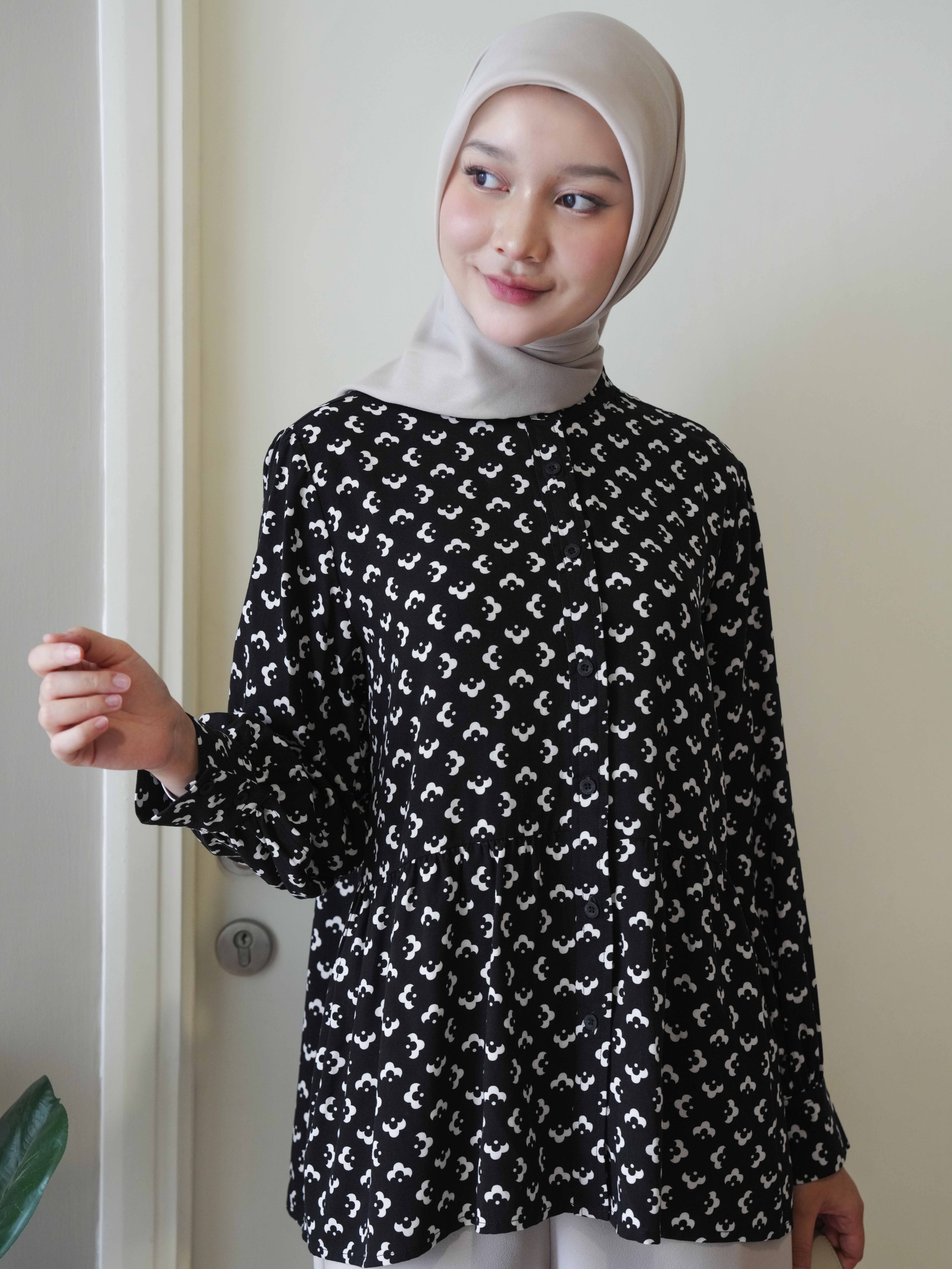 Lightsclo - Cyra Blouse