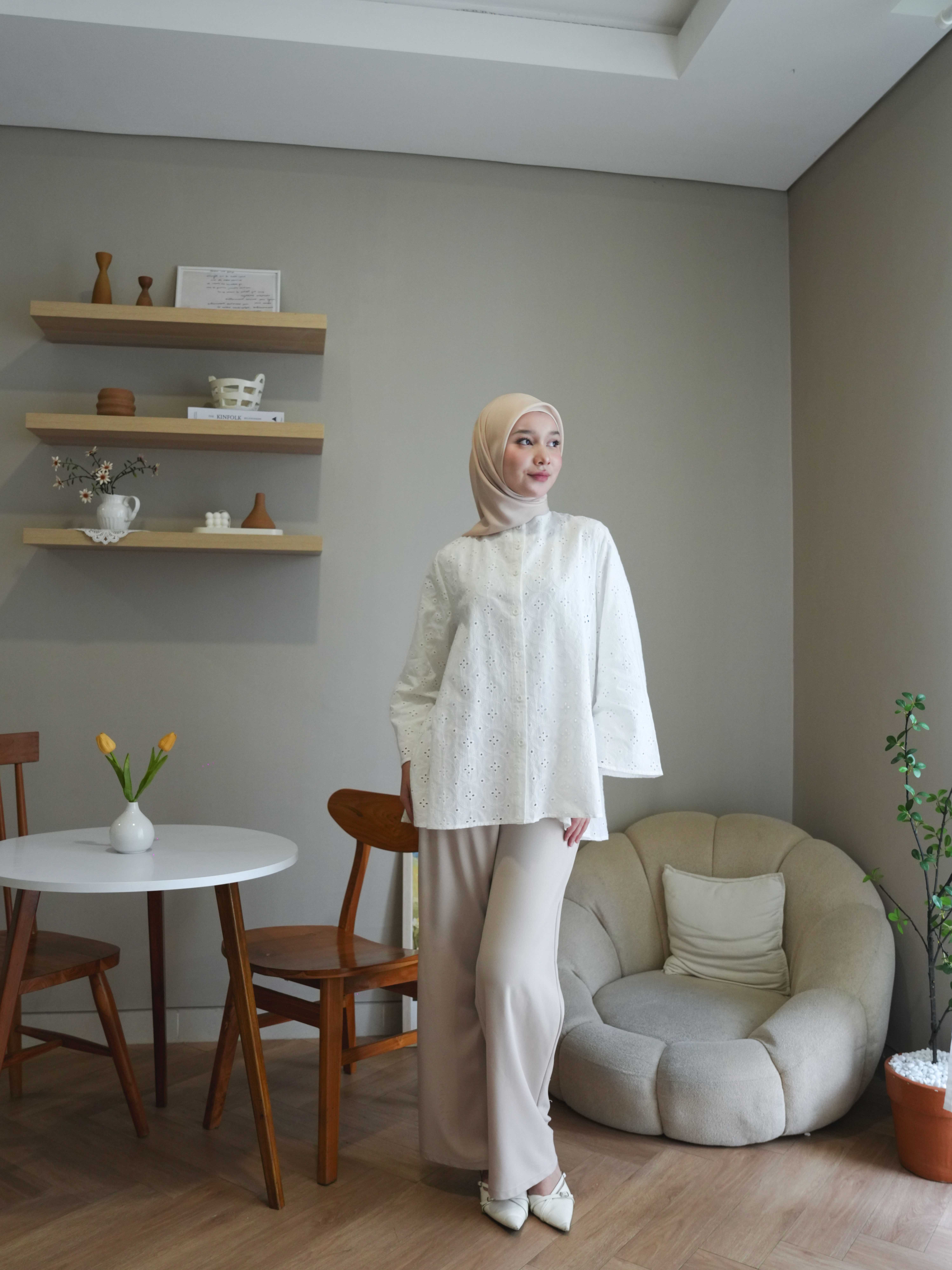 Lightsclo - Eyelet Series