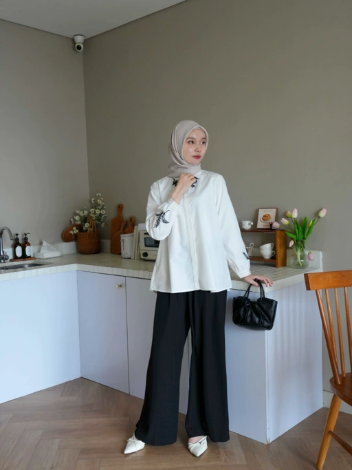 Image of Lightsclo - Gia Shirt