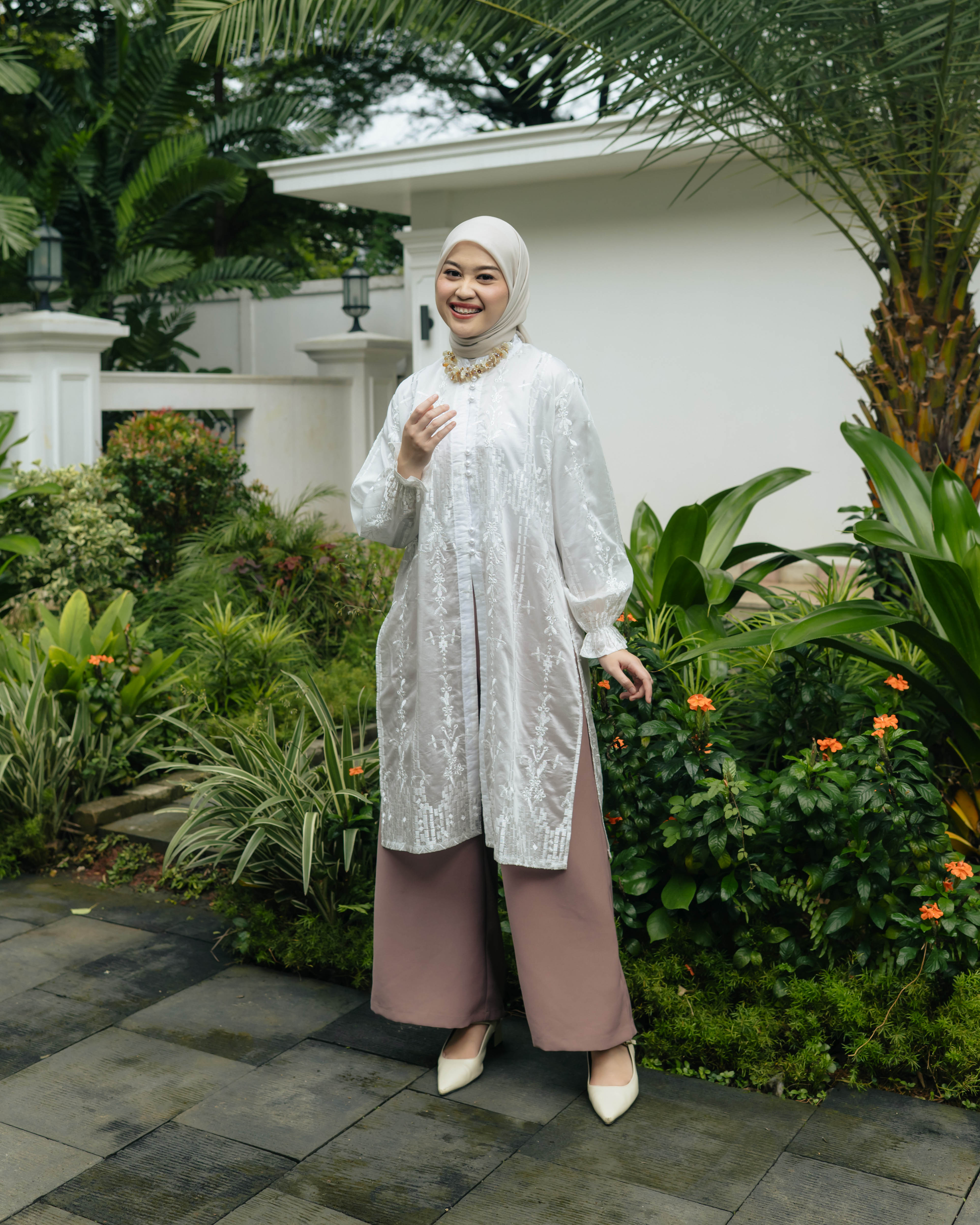 Lightsclo - Ismaya Tunic