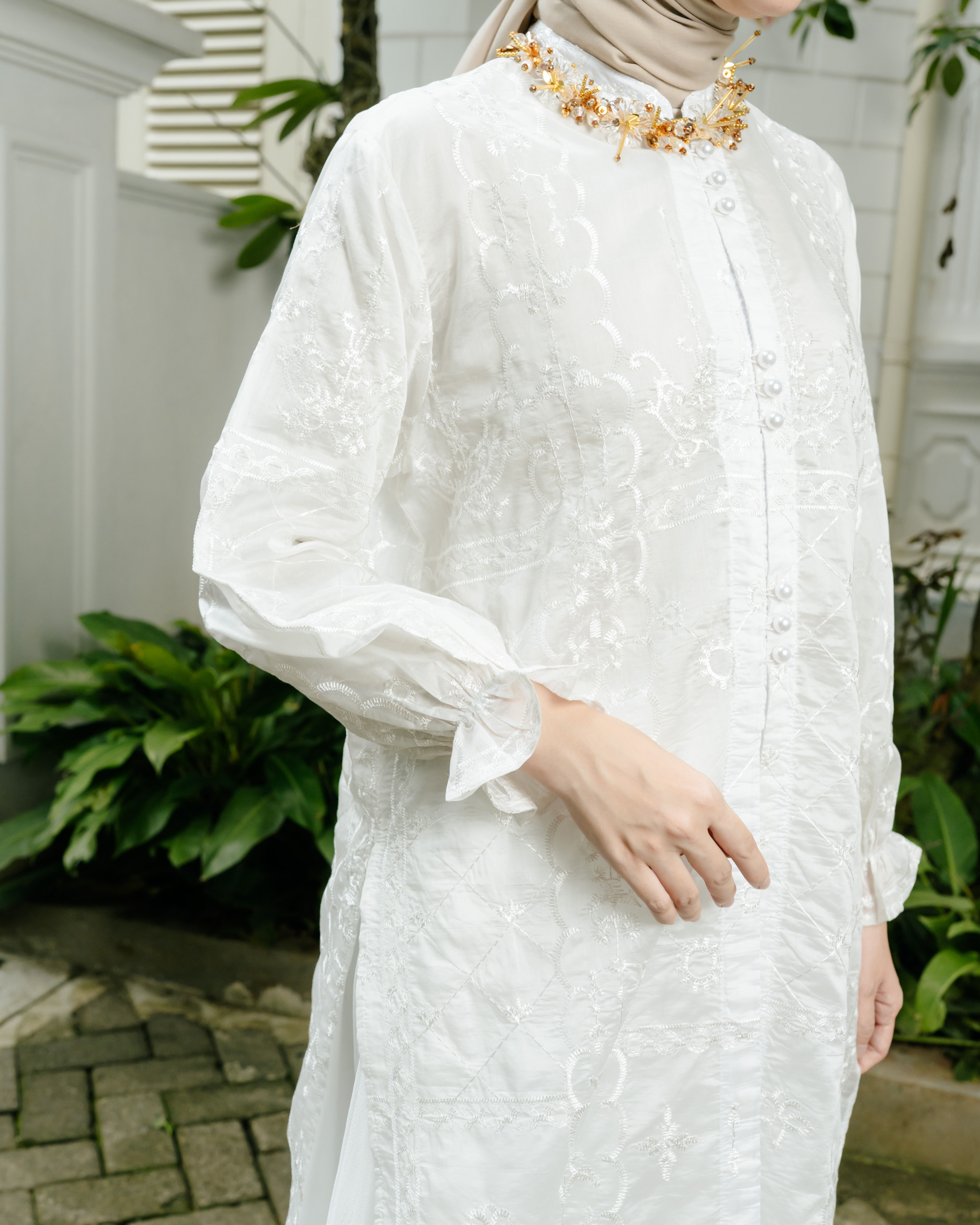 Lightsclo - Ismaya Tunic
