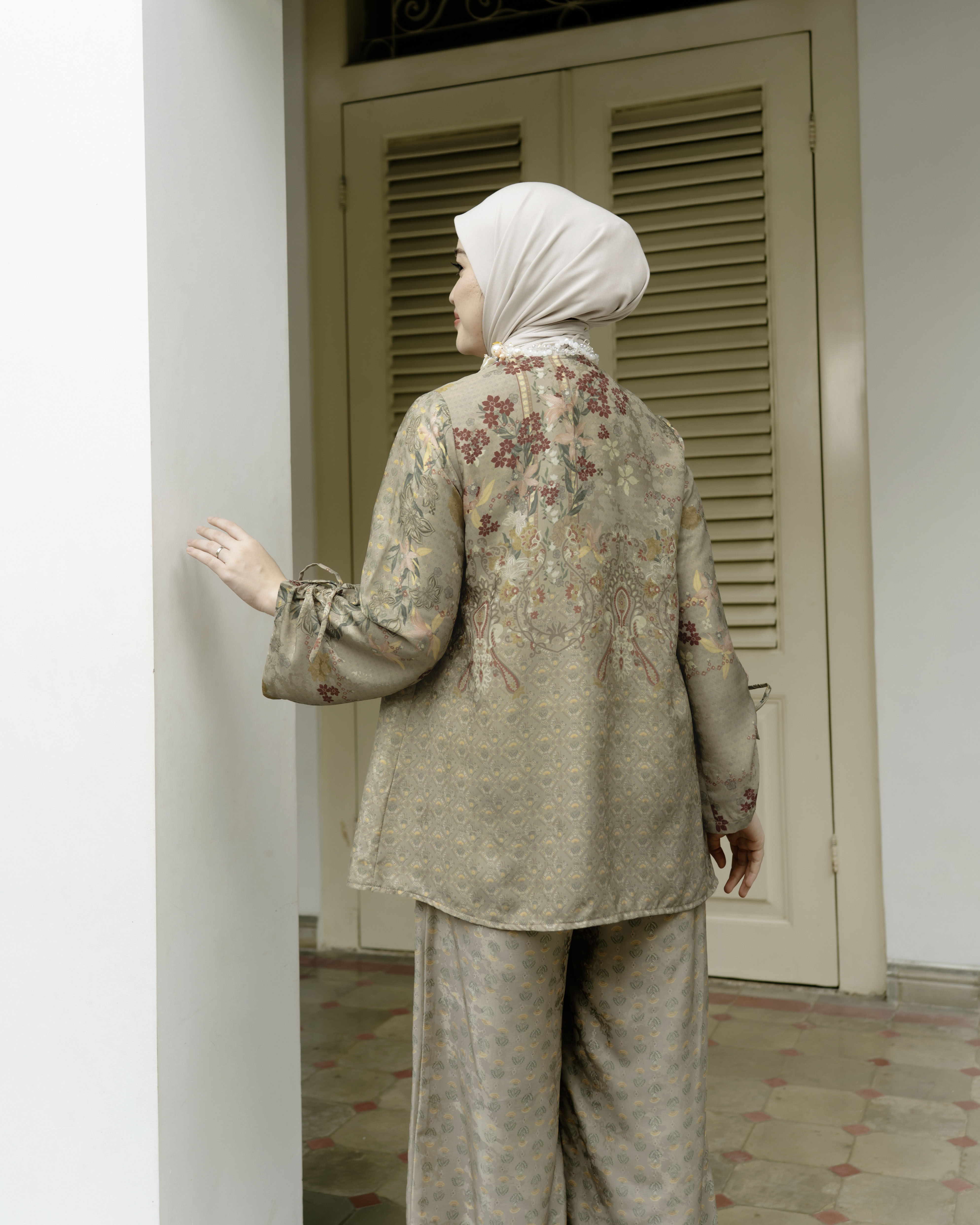 Lightsclo - Kilau Purnama Blouse