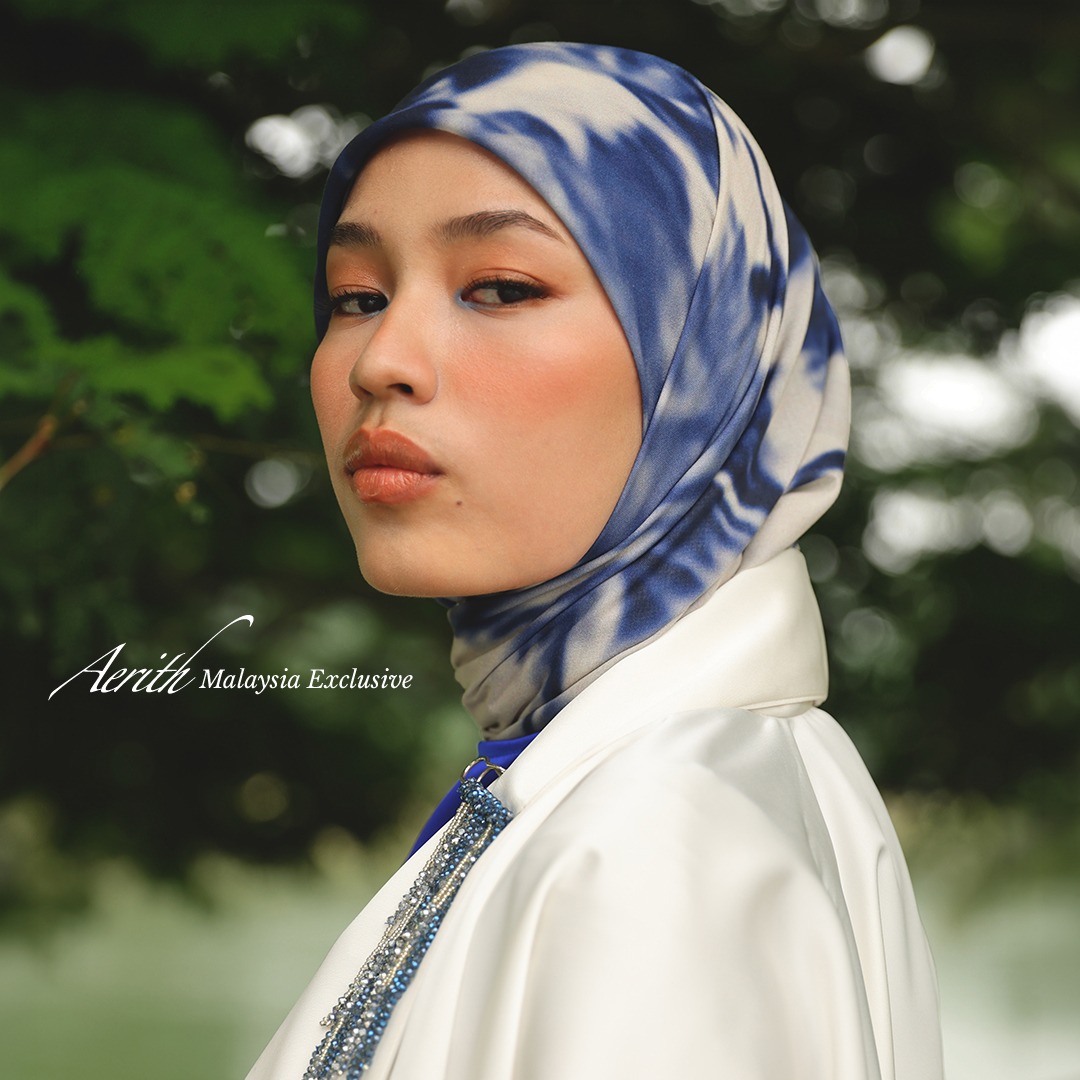 [Malaysia Exclusive] Aerith Scarf - Selendang Biru
