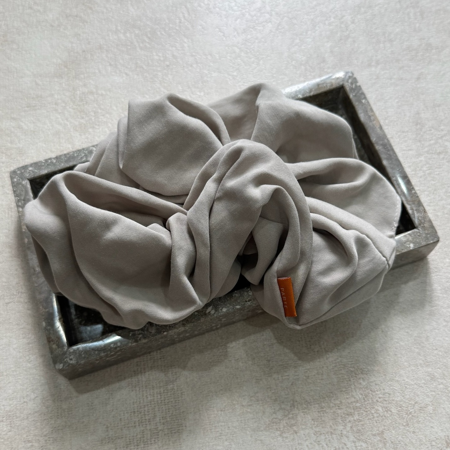 PARTE Scrunchie / Hair Tie
