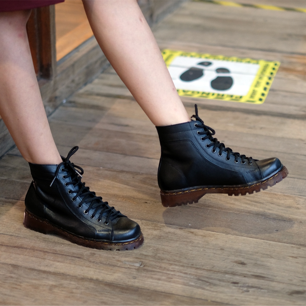 AZCOST - Sepatu Boots Wanita Alpha Kulit Asli