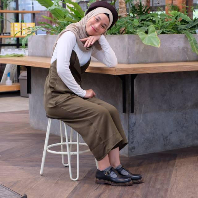 AZCOST - Sepatu Boots Wanita Gesfer 1