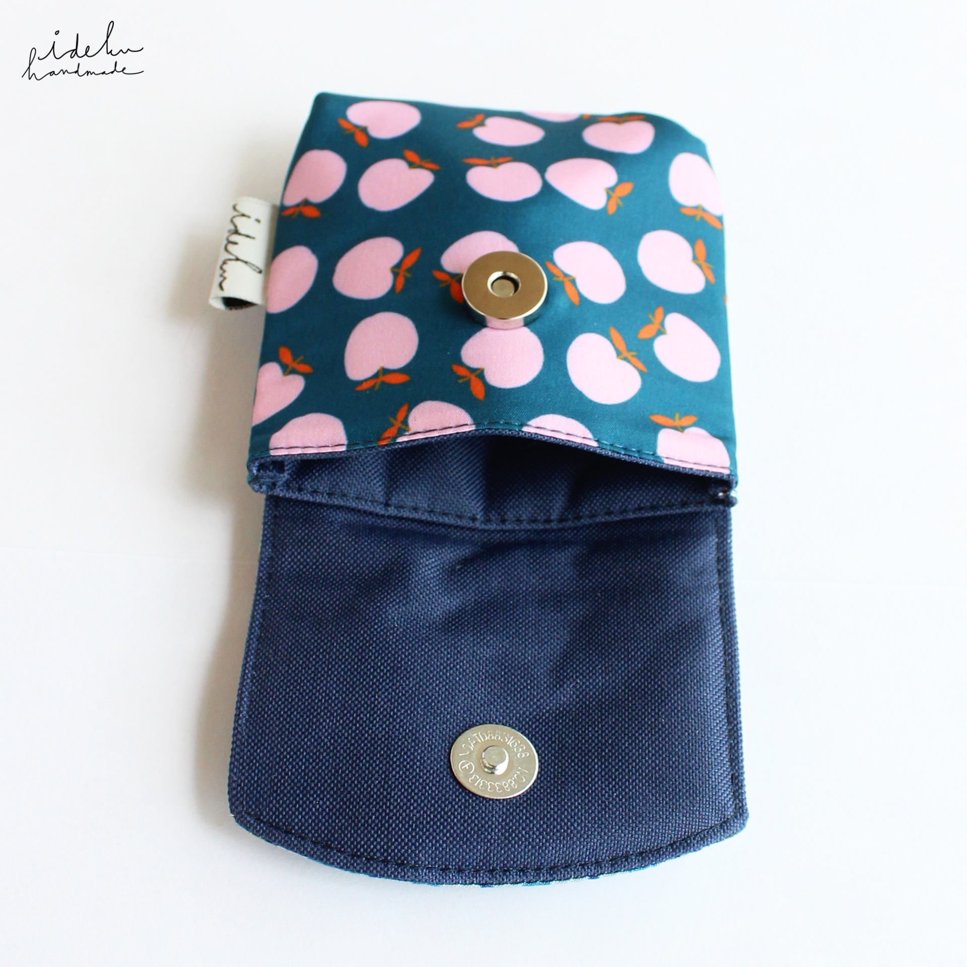 Capple Earbuds Pouch (Apple) 