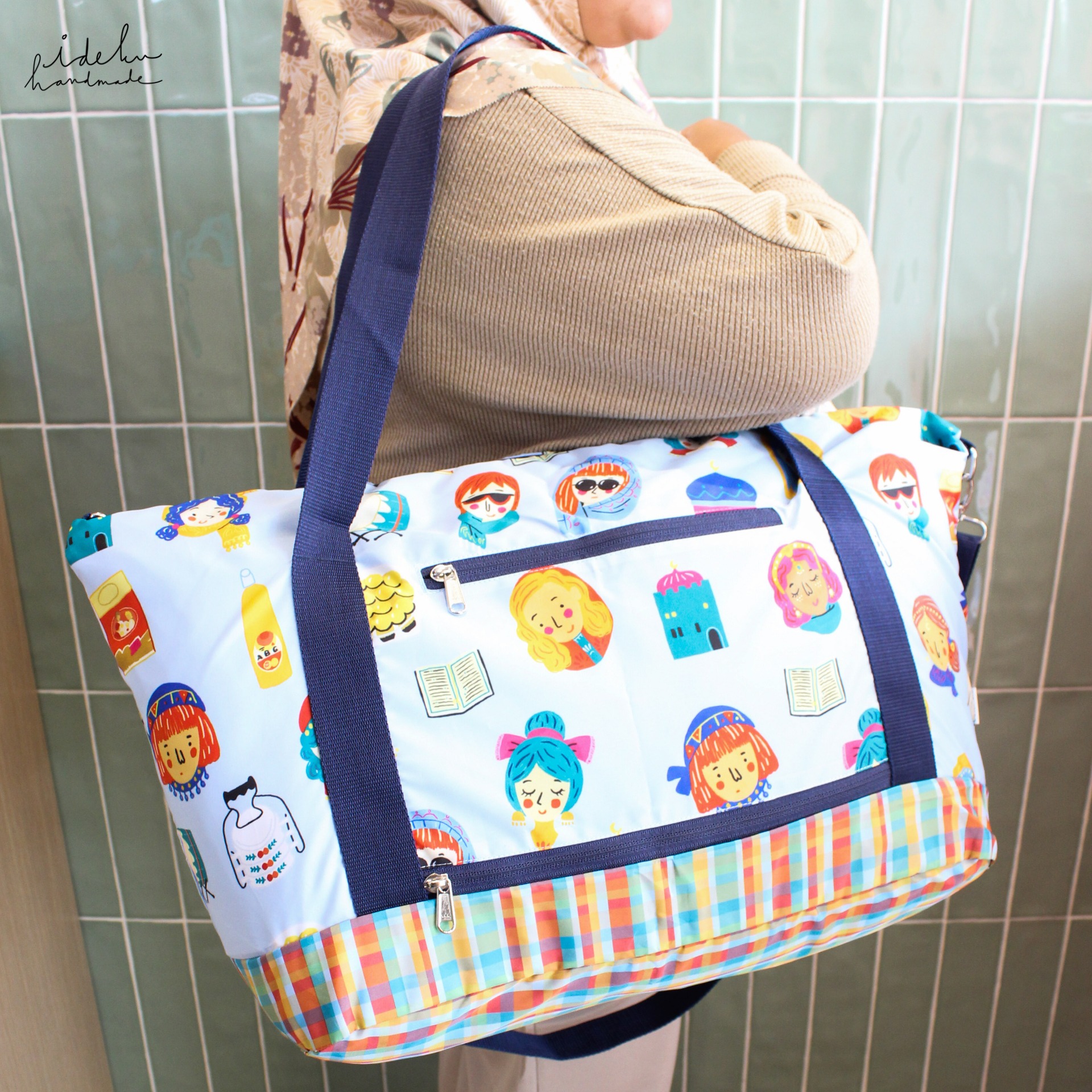 Lumi Duffel Bag