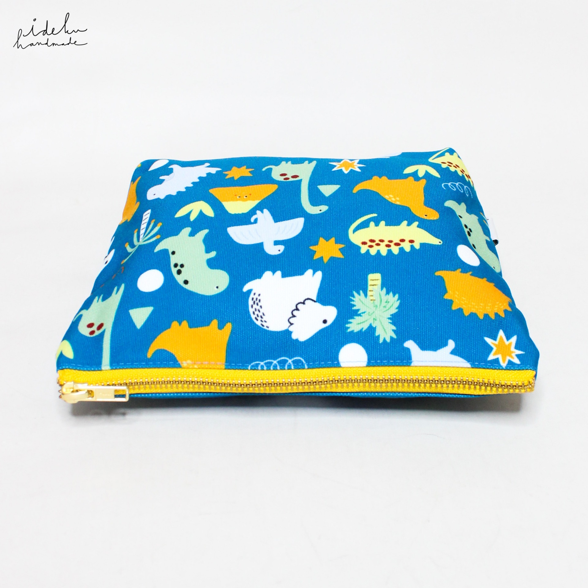 Dino Pouch