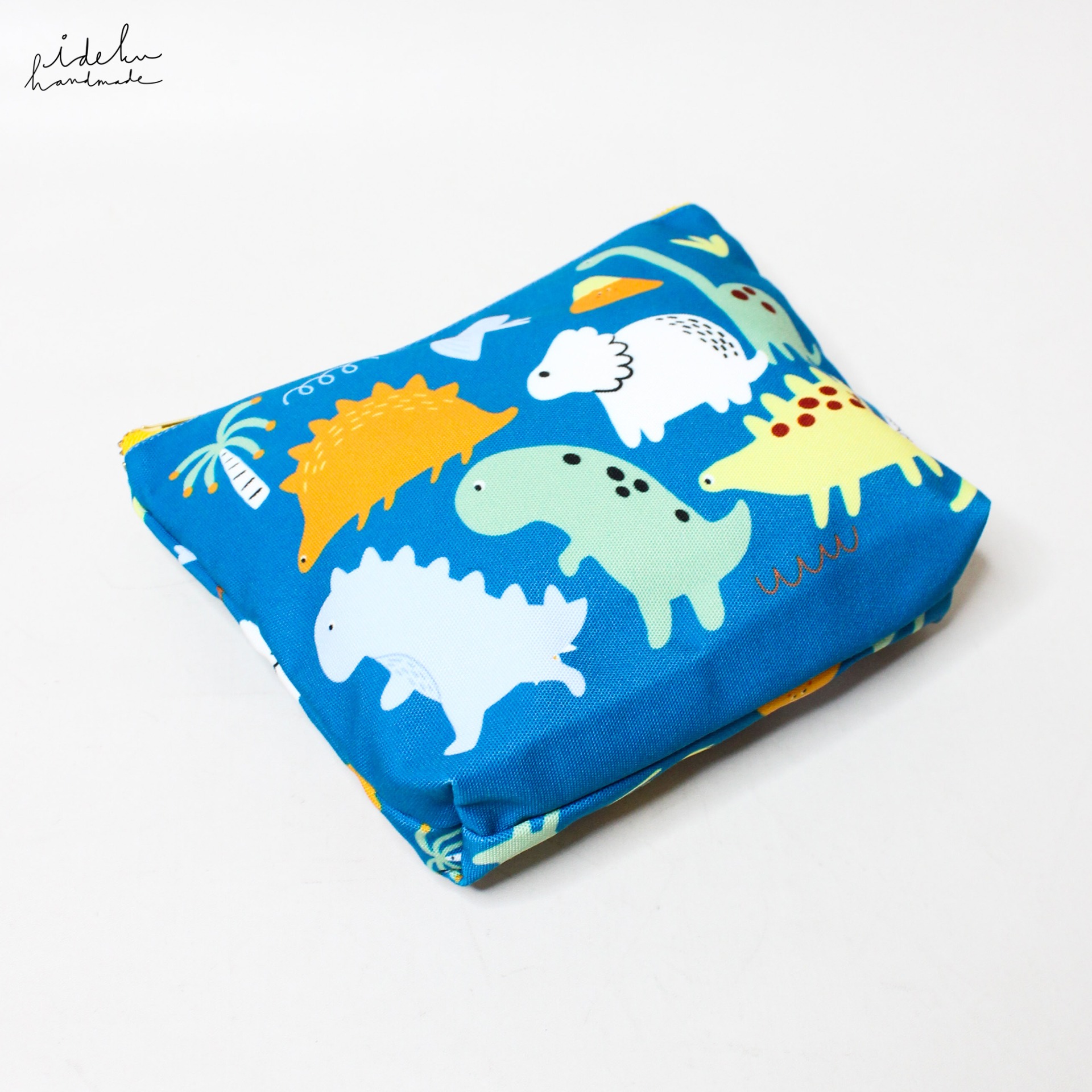 Dino Pouch