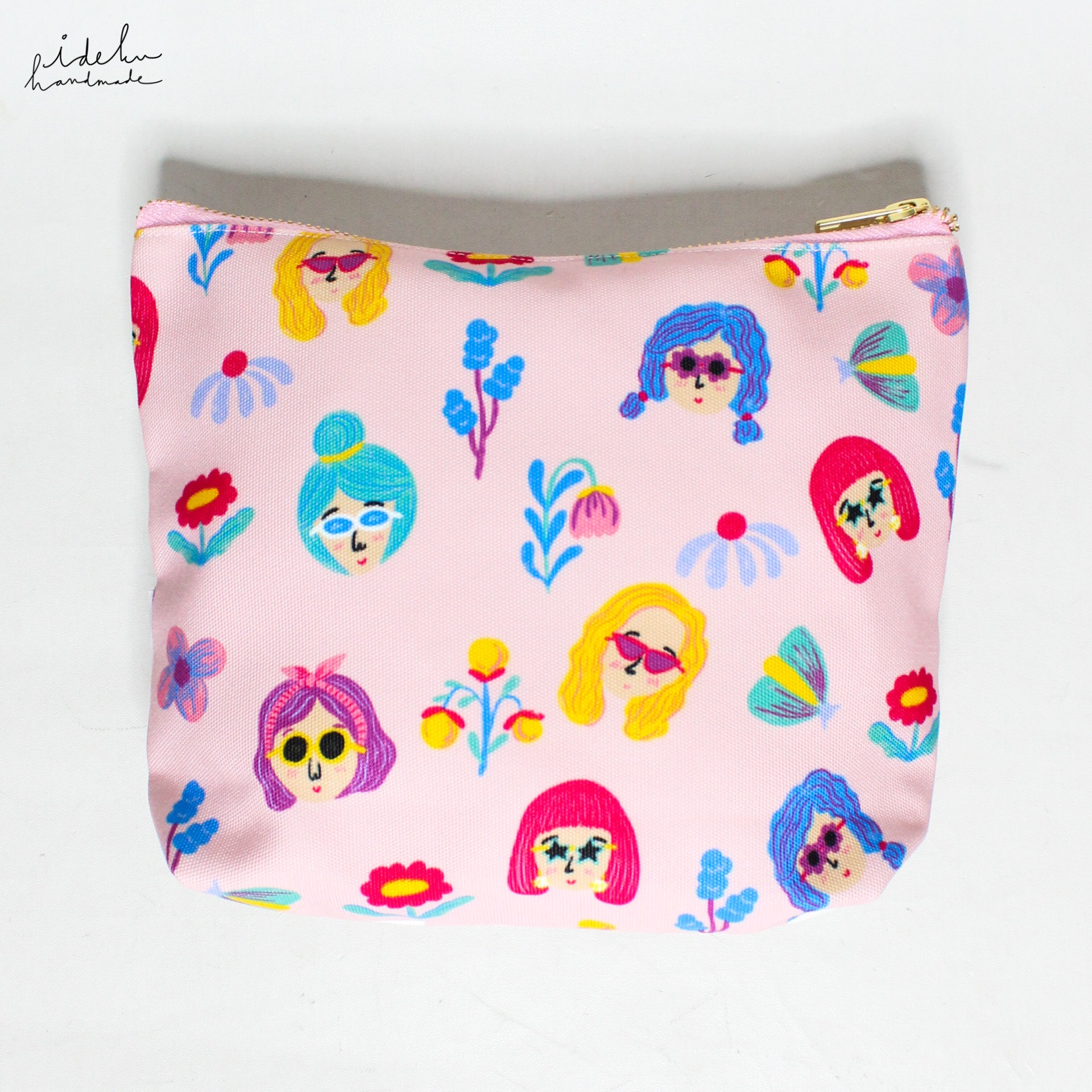 Amore Pouch