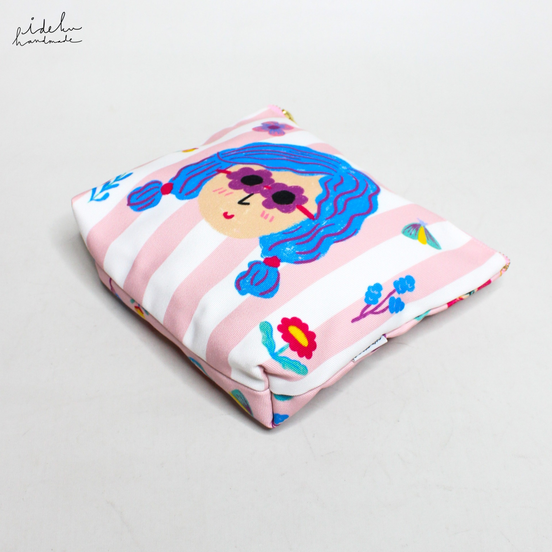 Amore Pouch