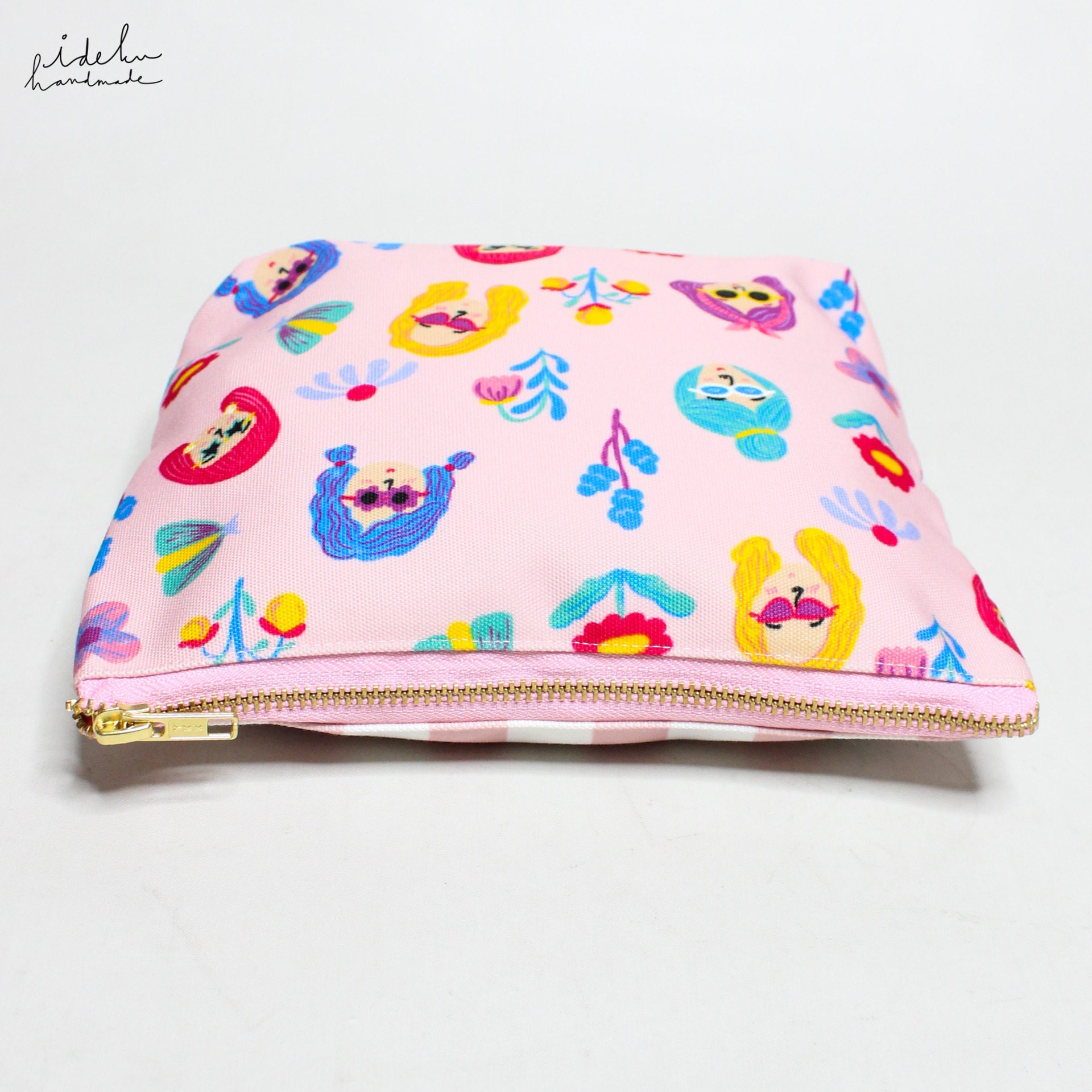 Amore Pouch