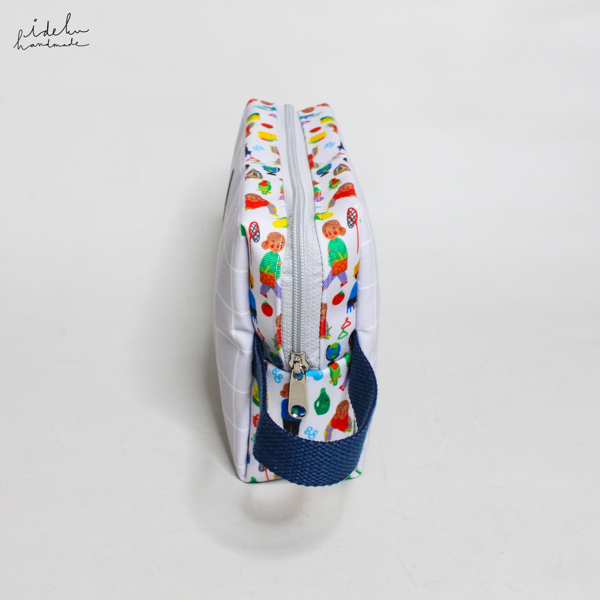 Bude & Pakde Square Pouch