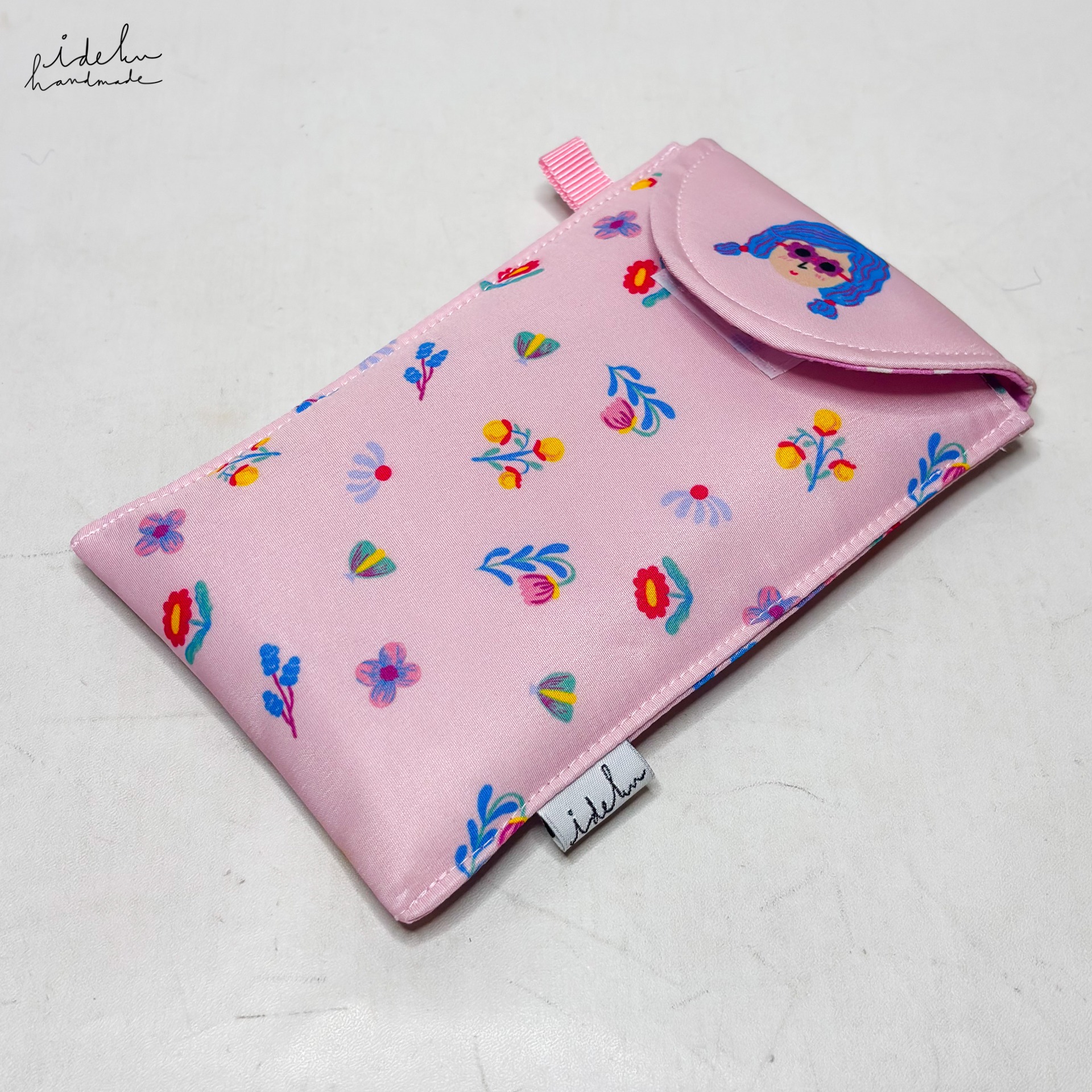 Amore Puffy HP Pouch