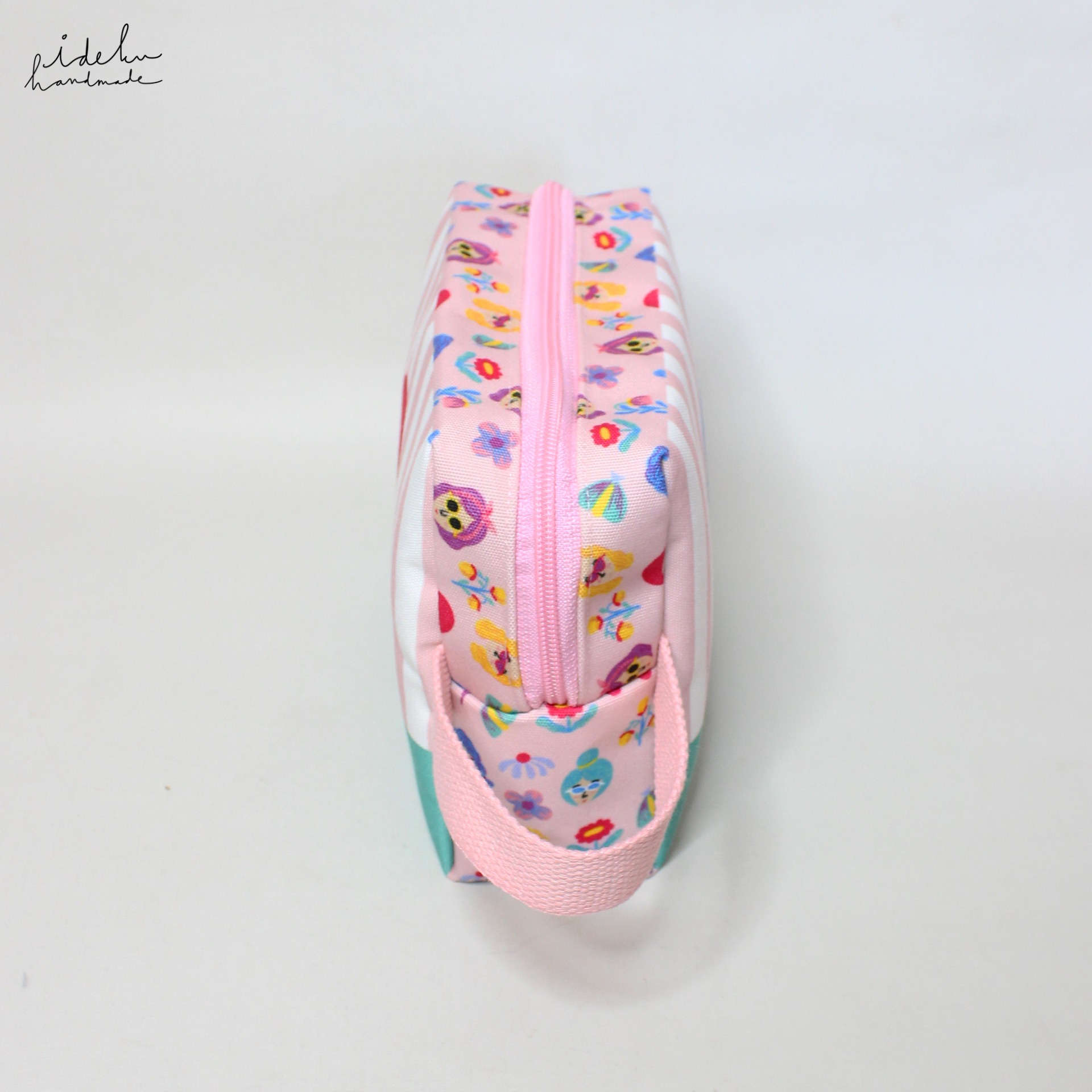 Amore Square Pouch