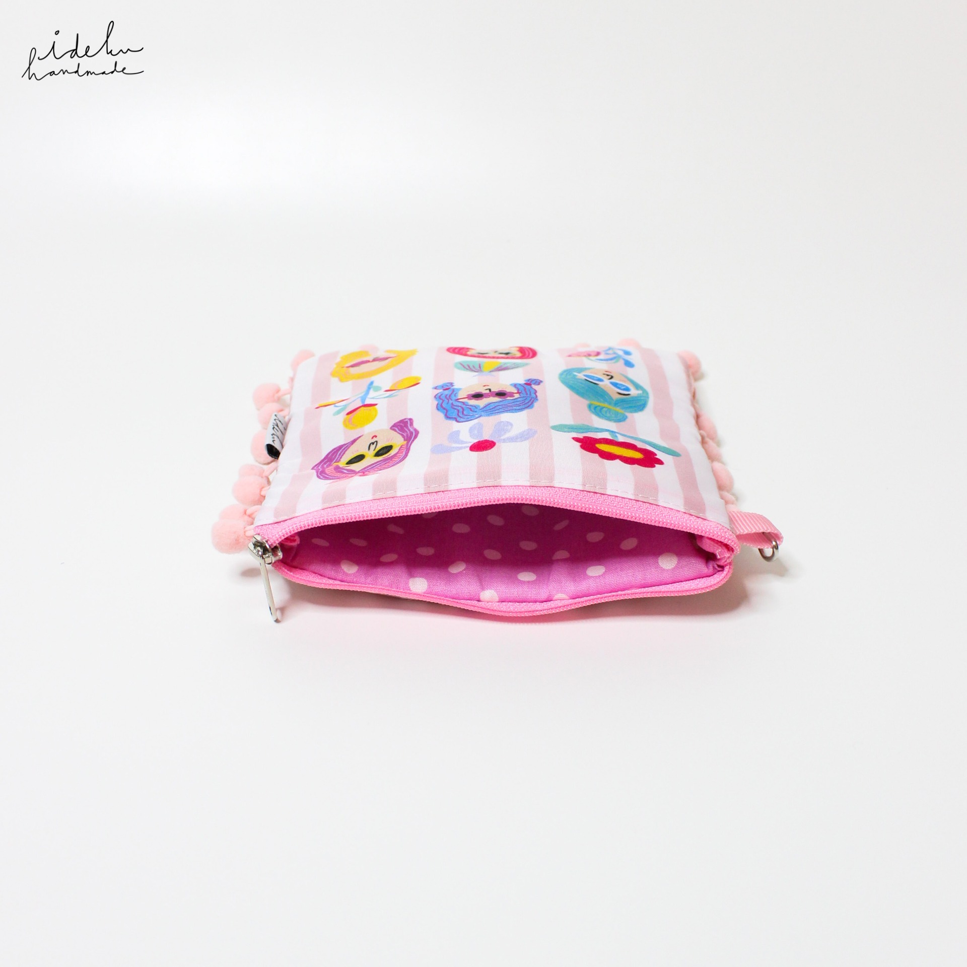 Amore Pompom Pouch