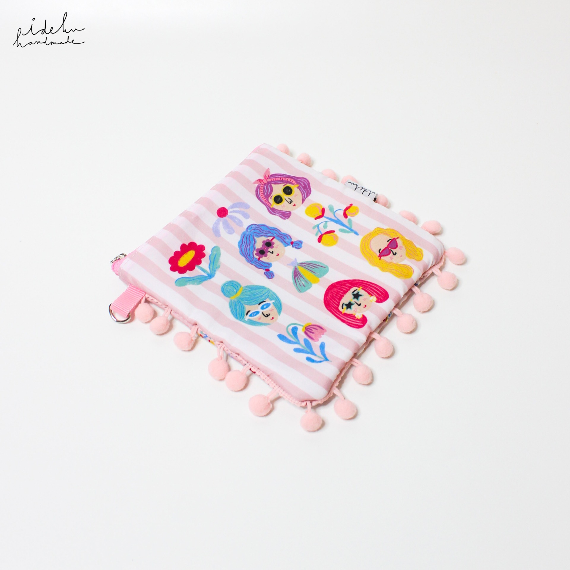 Amore Pompom Pouch
