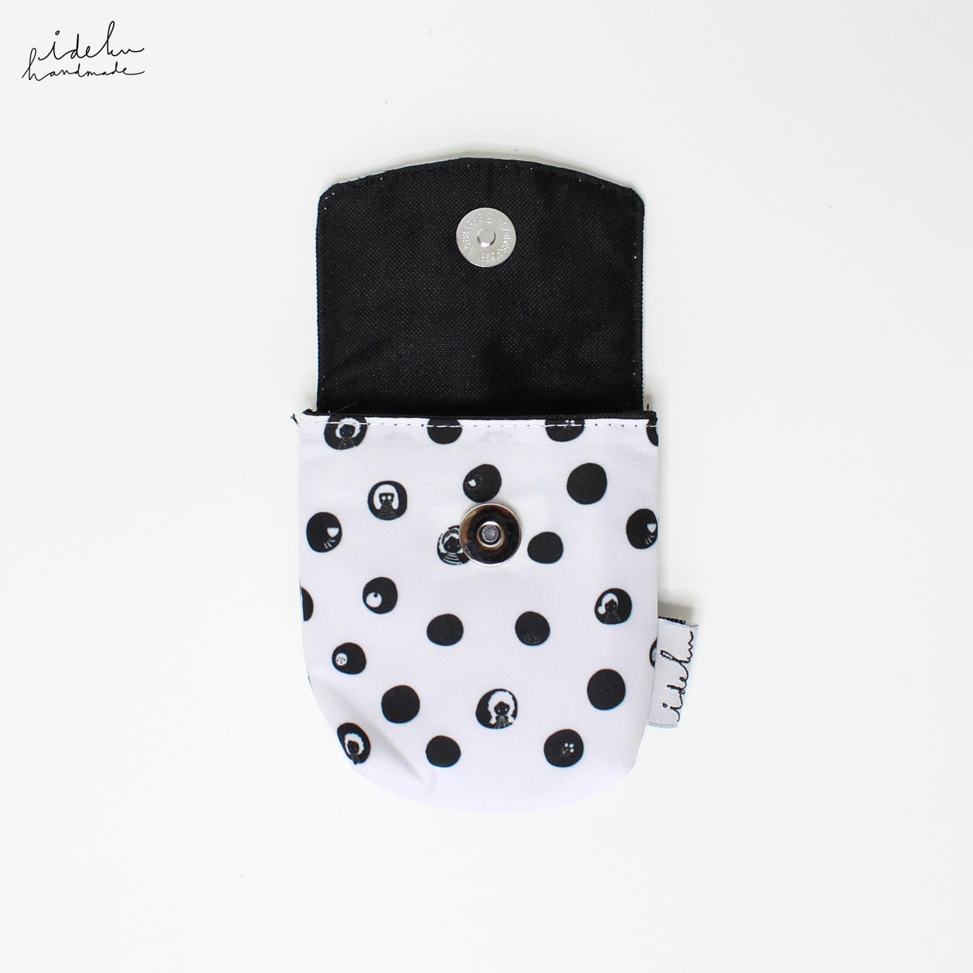 Boba Dots Earbuds Pouch