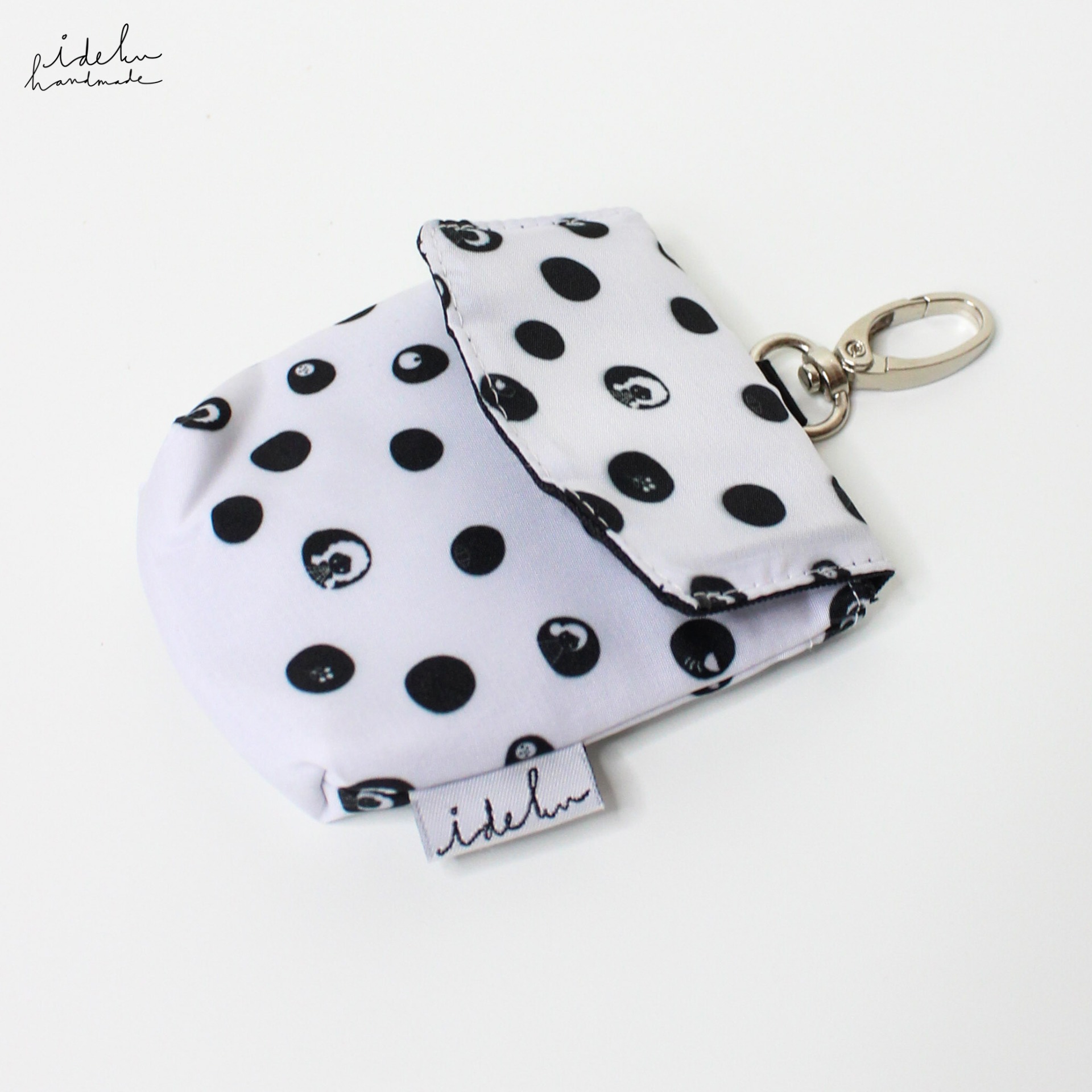 Boba Dots Earbuds Pouch