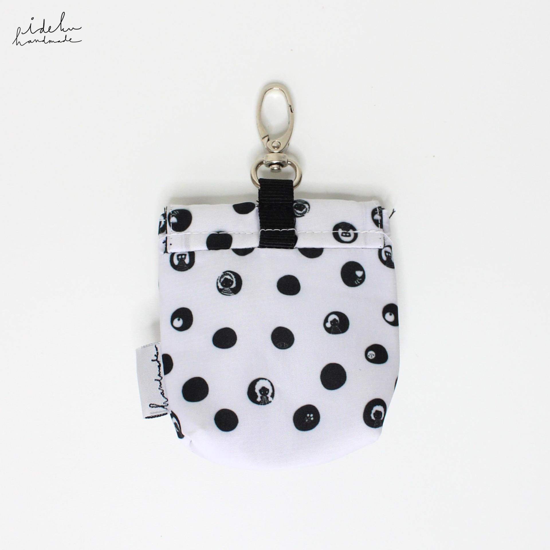 Boba Dots Earbuds Pouch