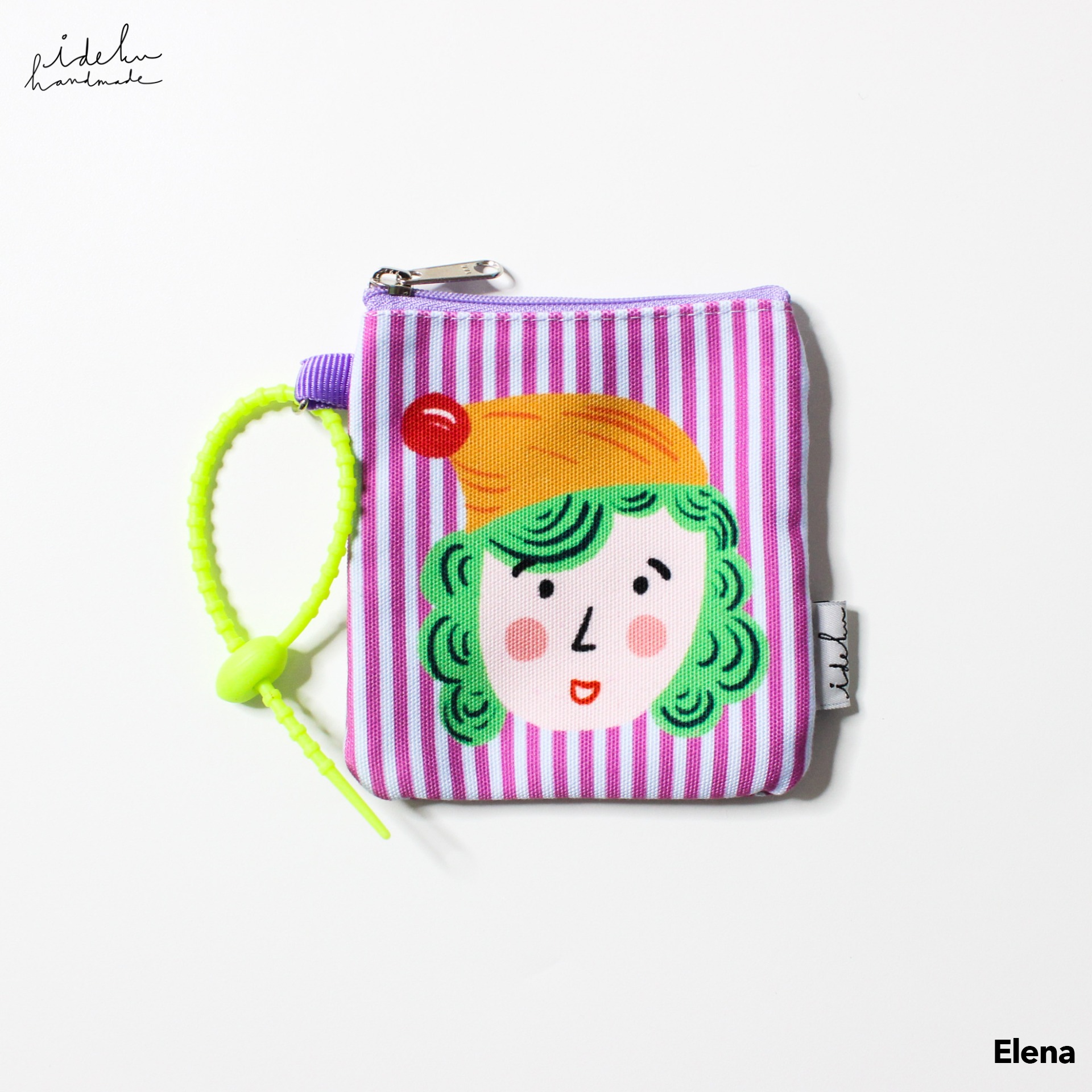 Classic Faces Poppy Pouch