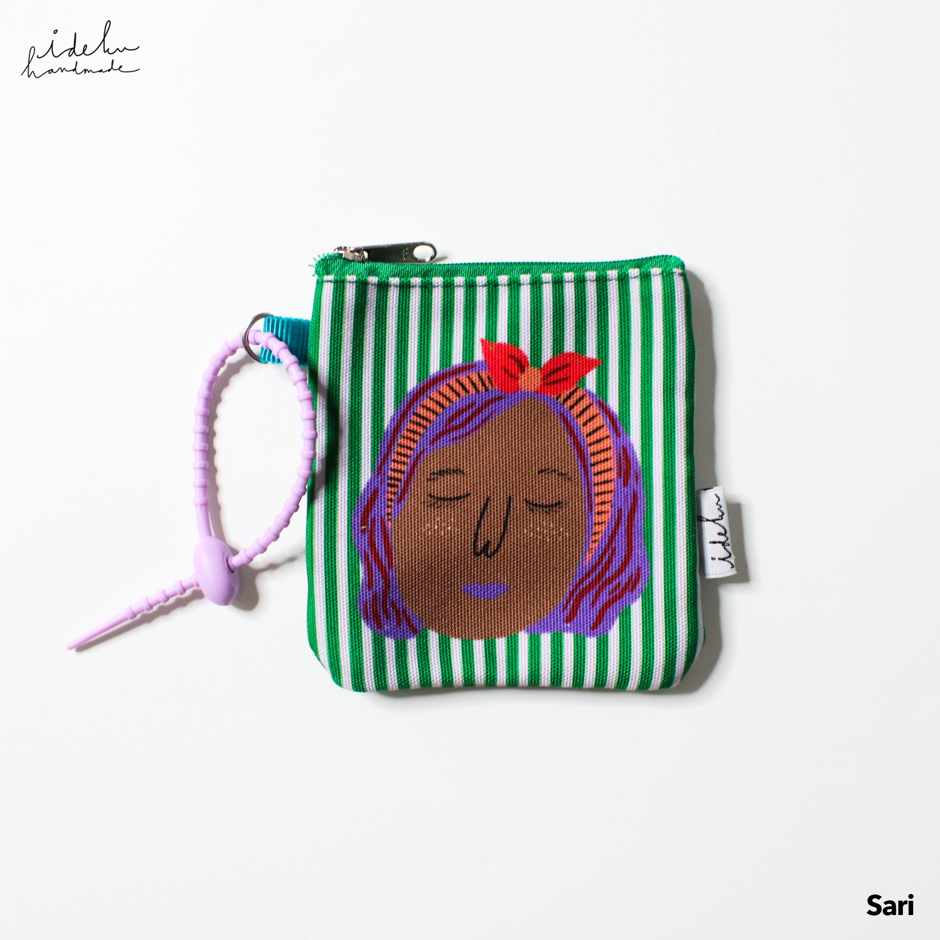 Classic Faces Poppy Pouch